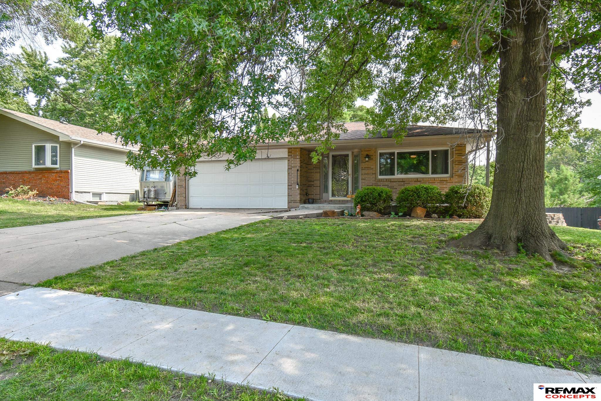 6021 Skylark Lane