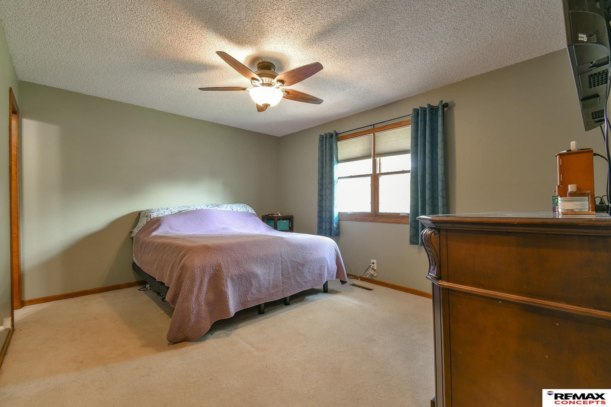 6021 Skylark Lane