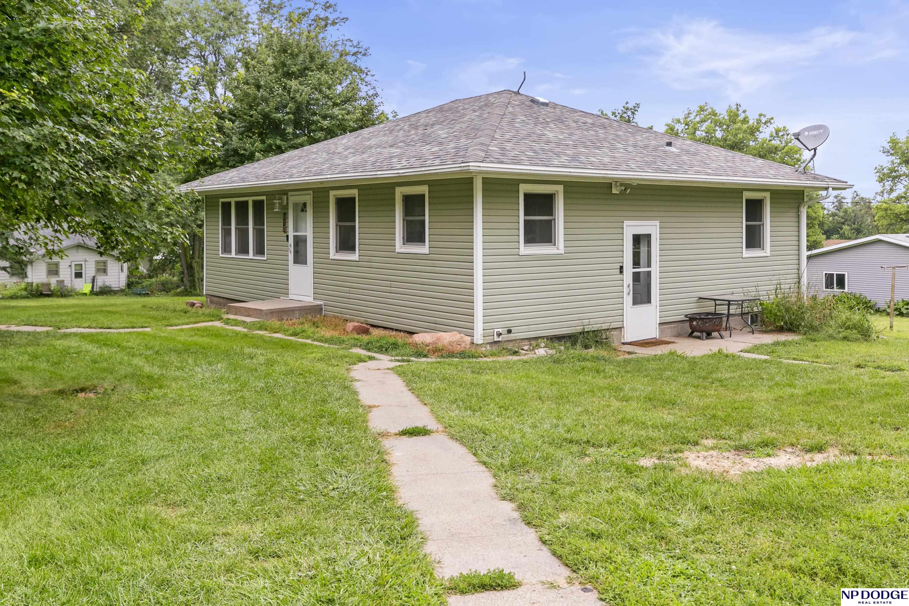 610 E 2 Street