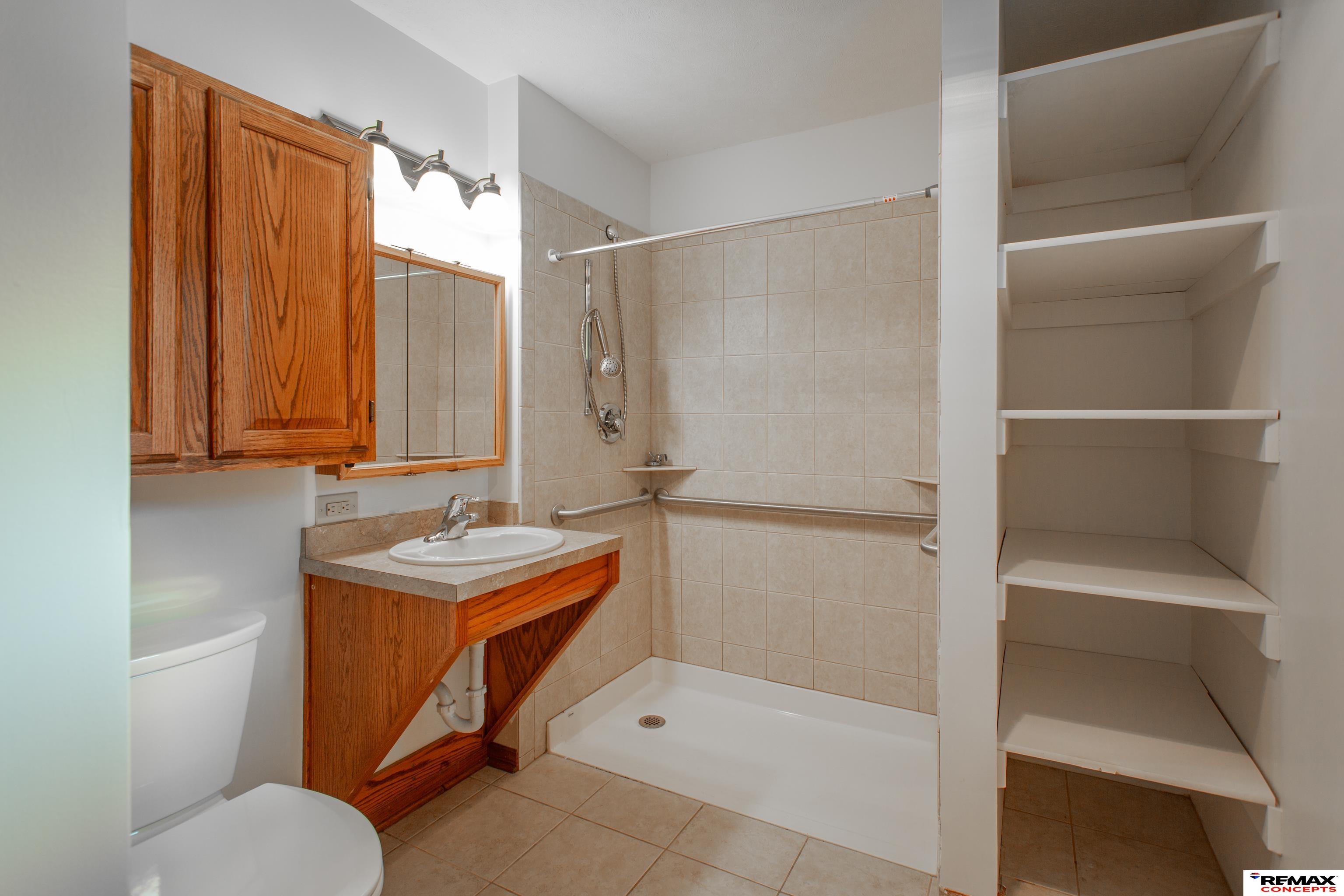 6524 Crooked Creek Drive