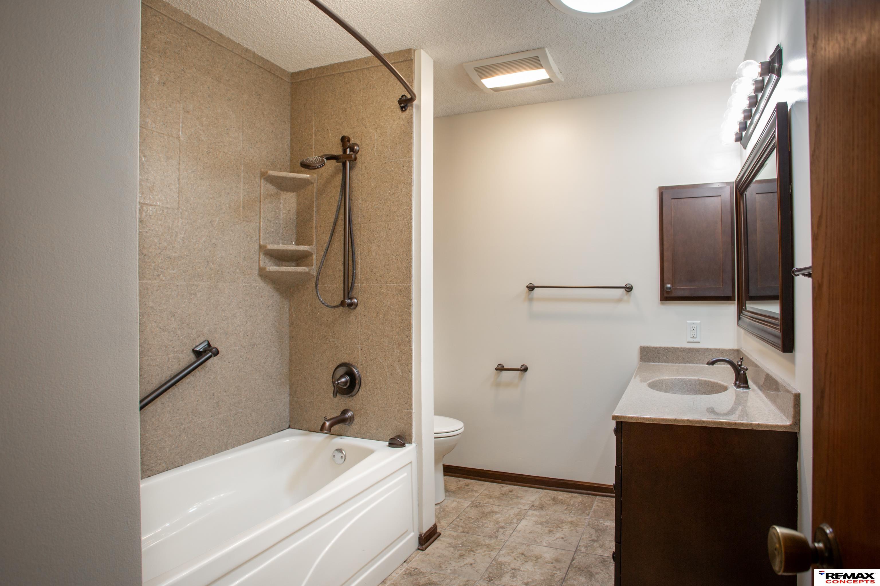 6524 Crooked Creek Drive