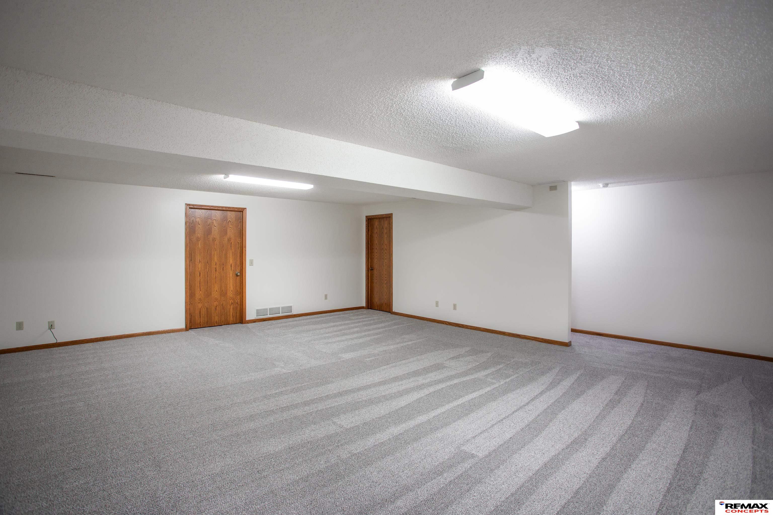 6524 Crooked Creek Drive