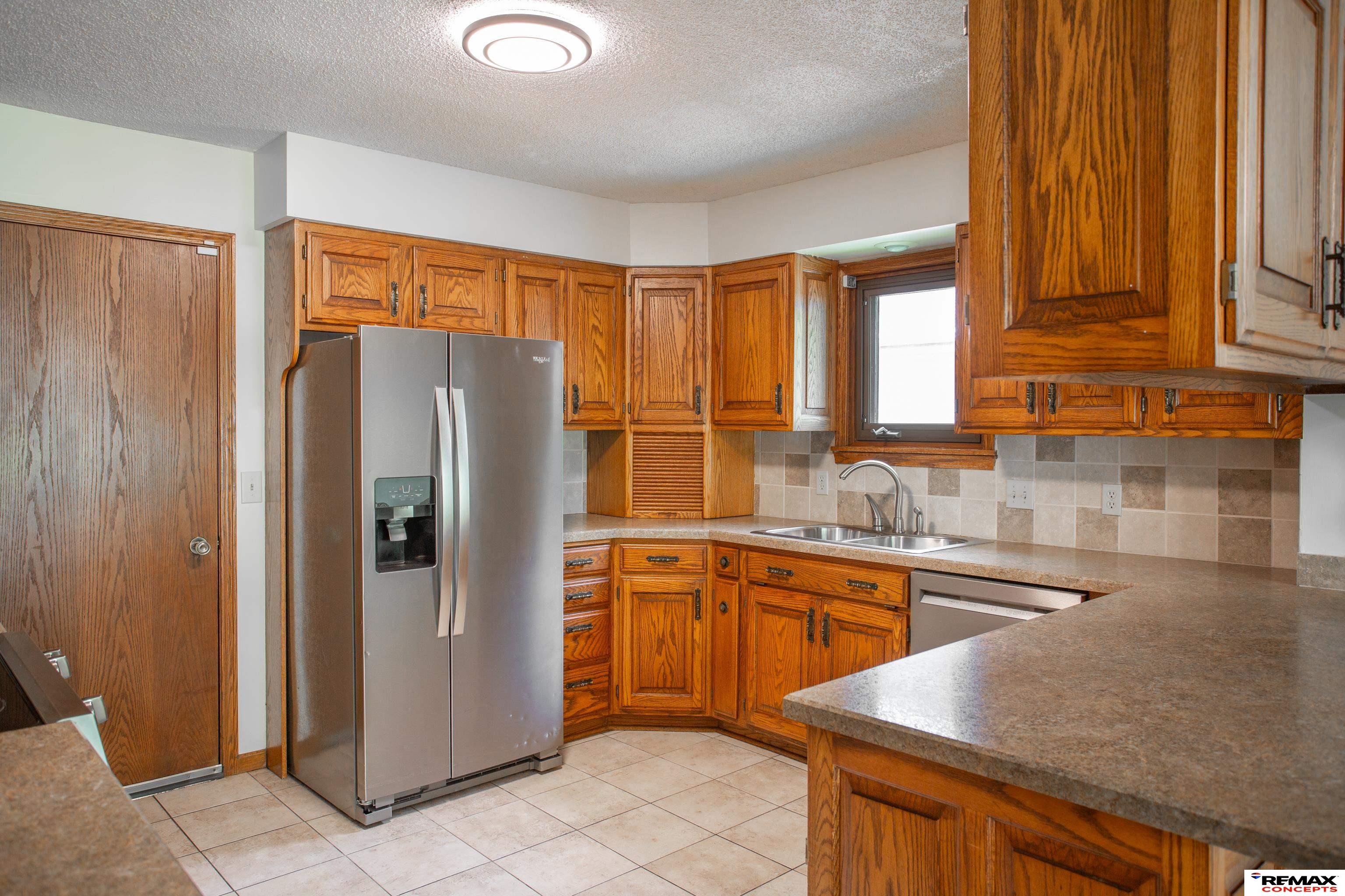 6524 Crooked Creek Drive