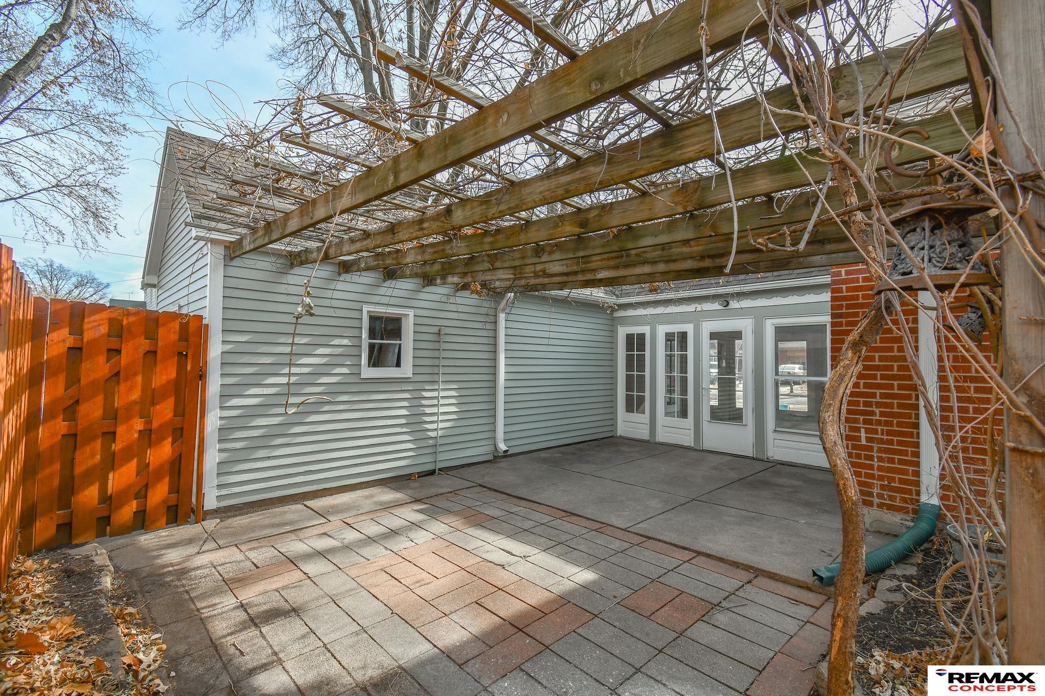 3440 Everett Street