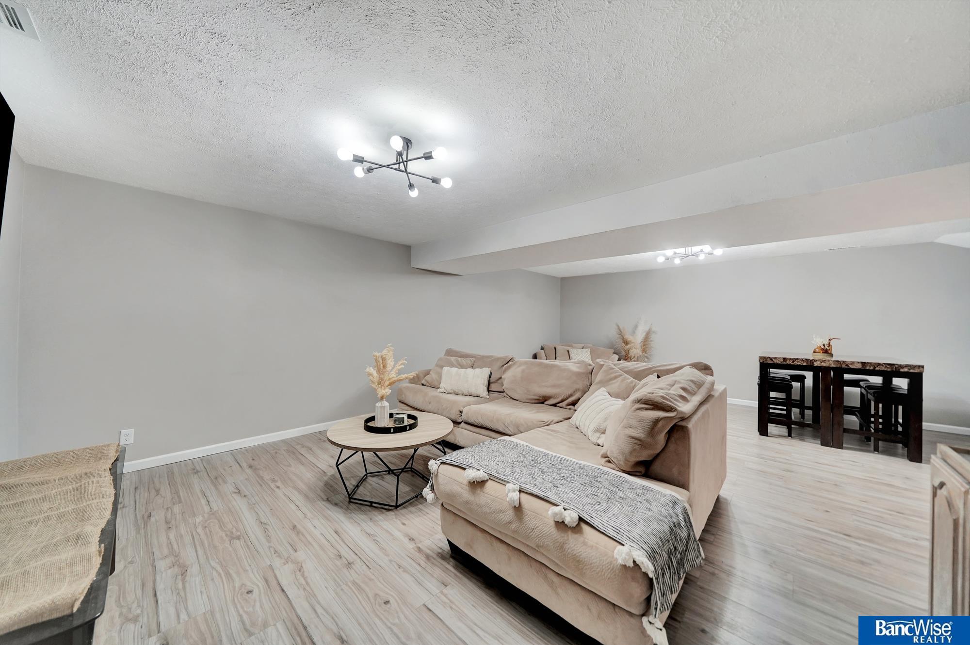 6301 Queens Drive