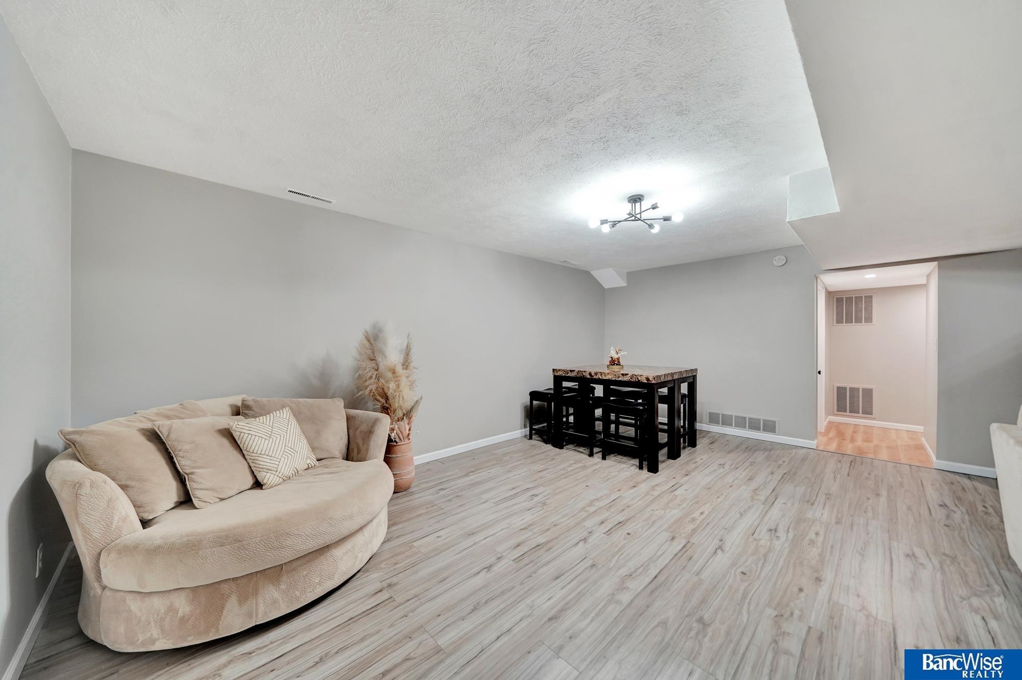 6301 Queens Drive