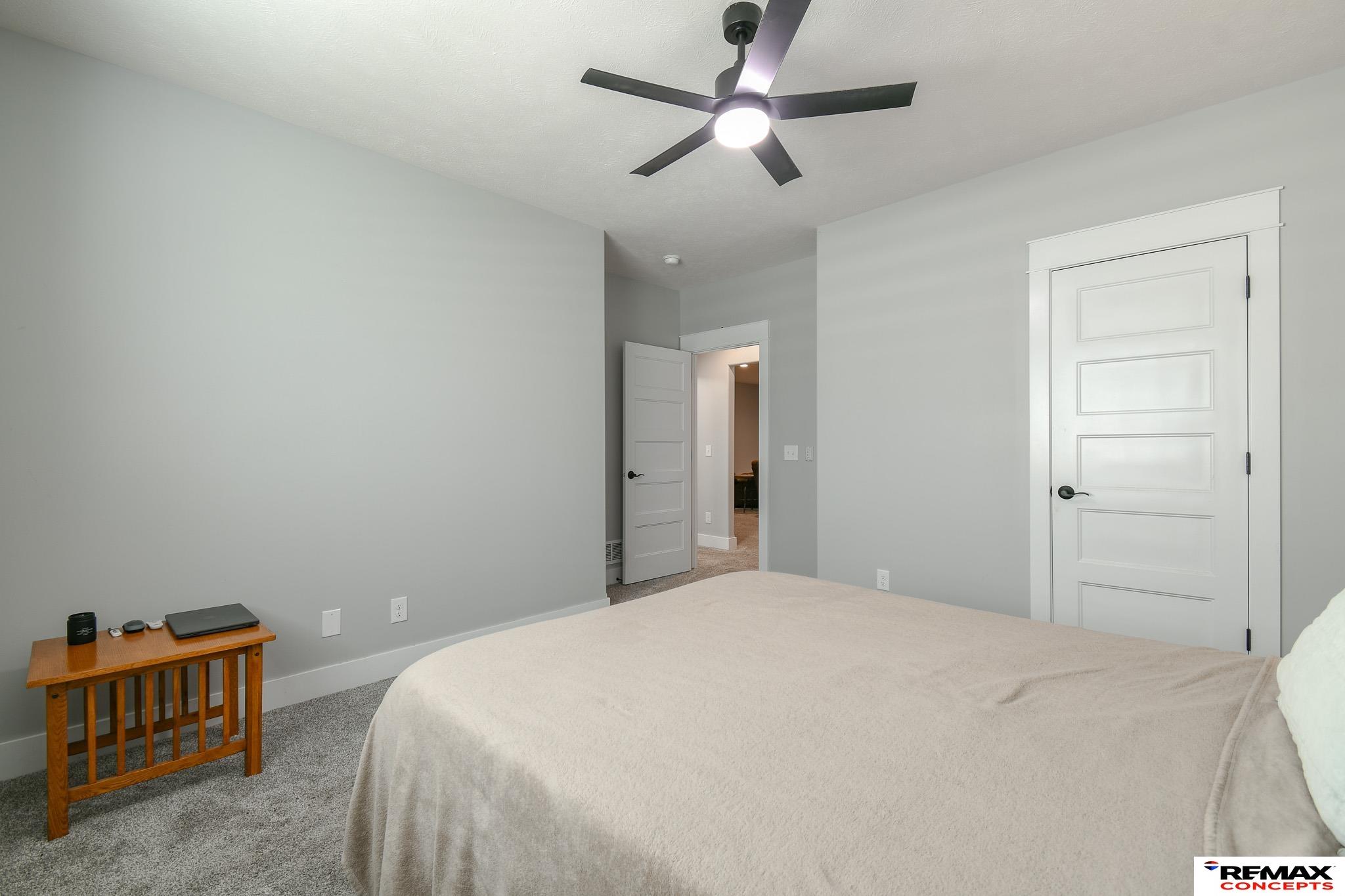 8915 S 75th Street