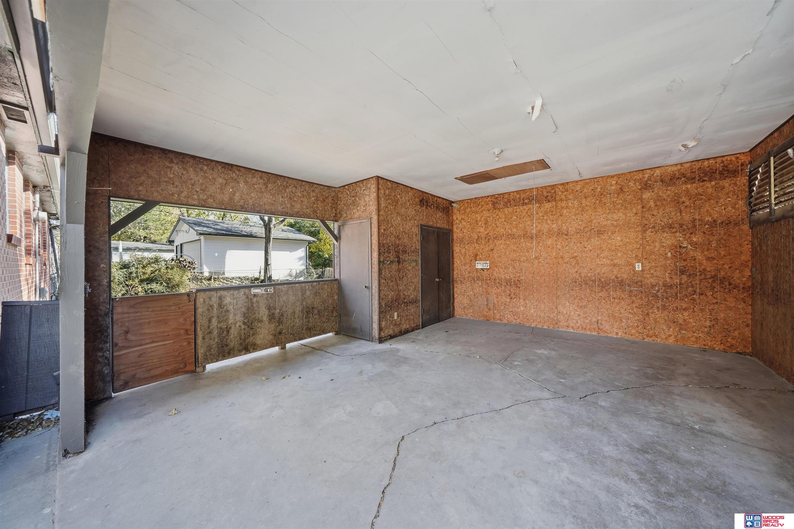 2511 Kessler Boulevard