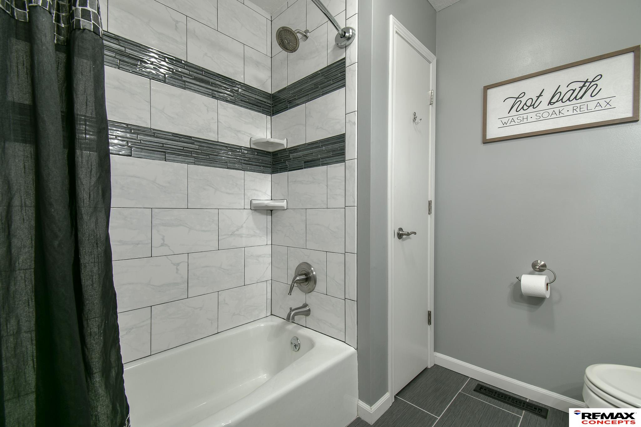 735 Summit Court