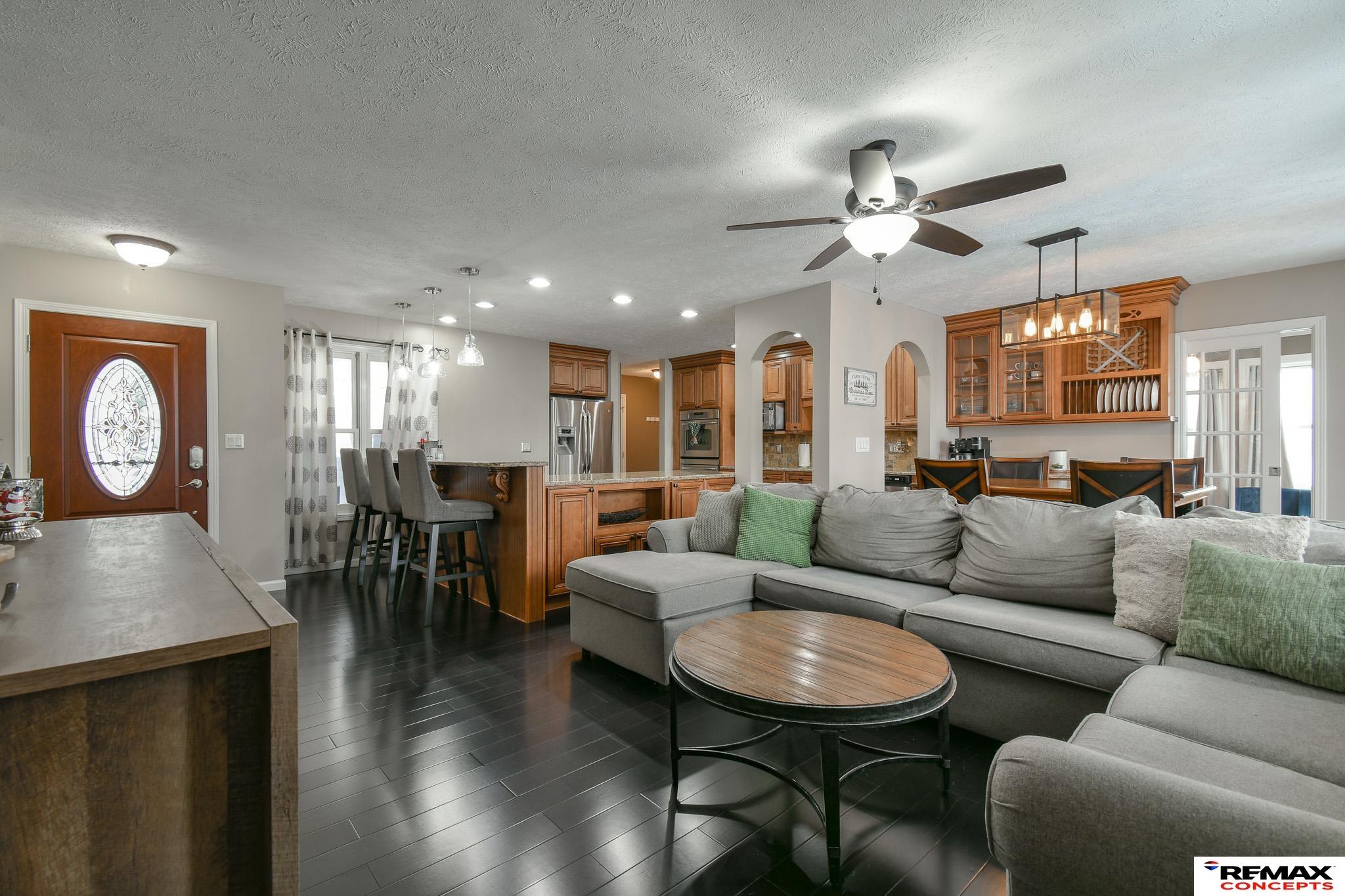 735 Summit Court