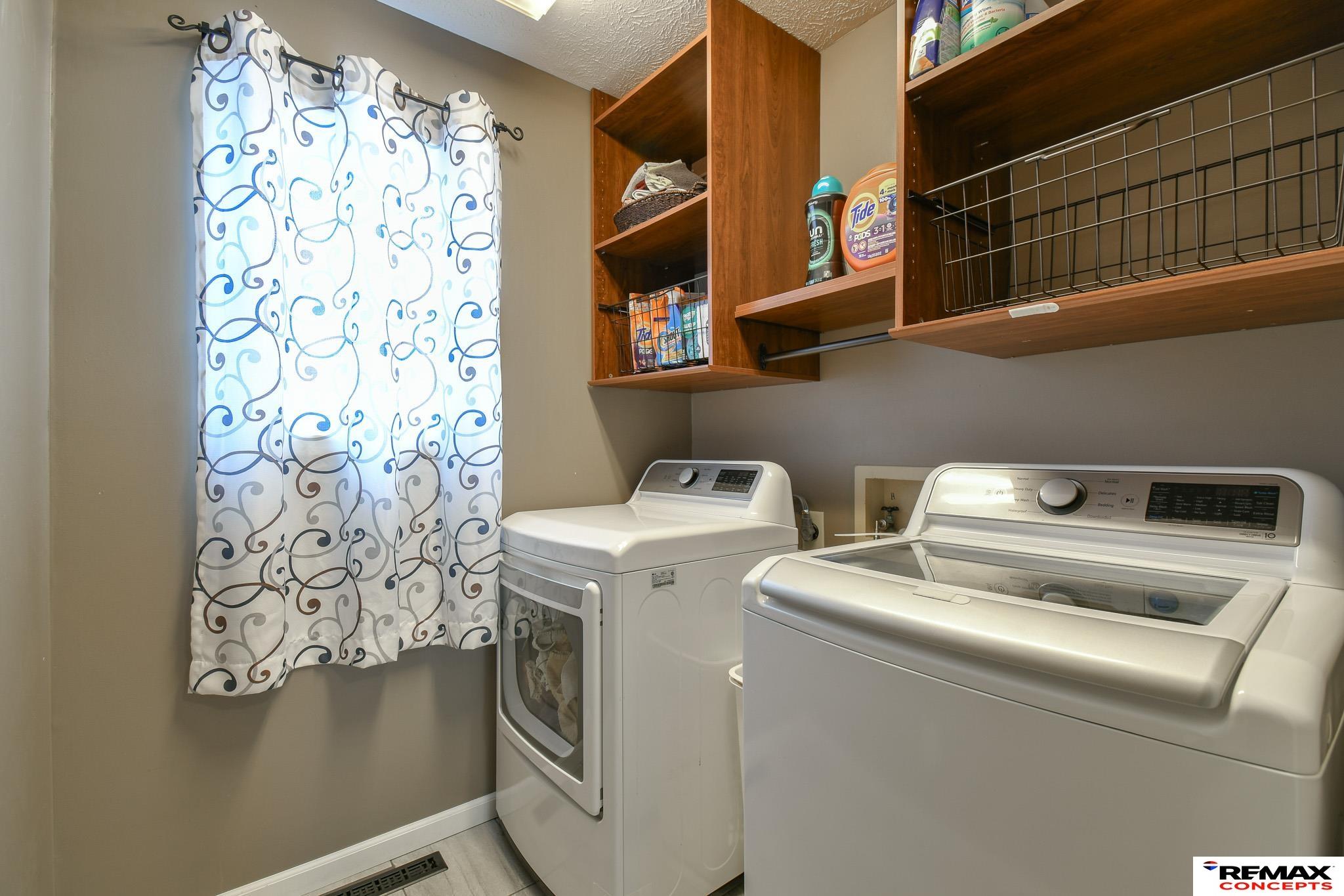735 Summit Court