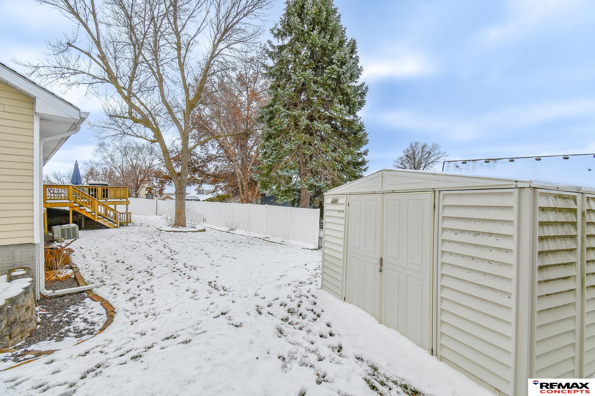 735 Summit Court