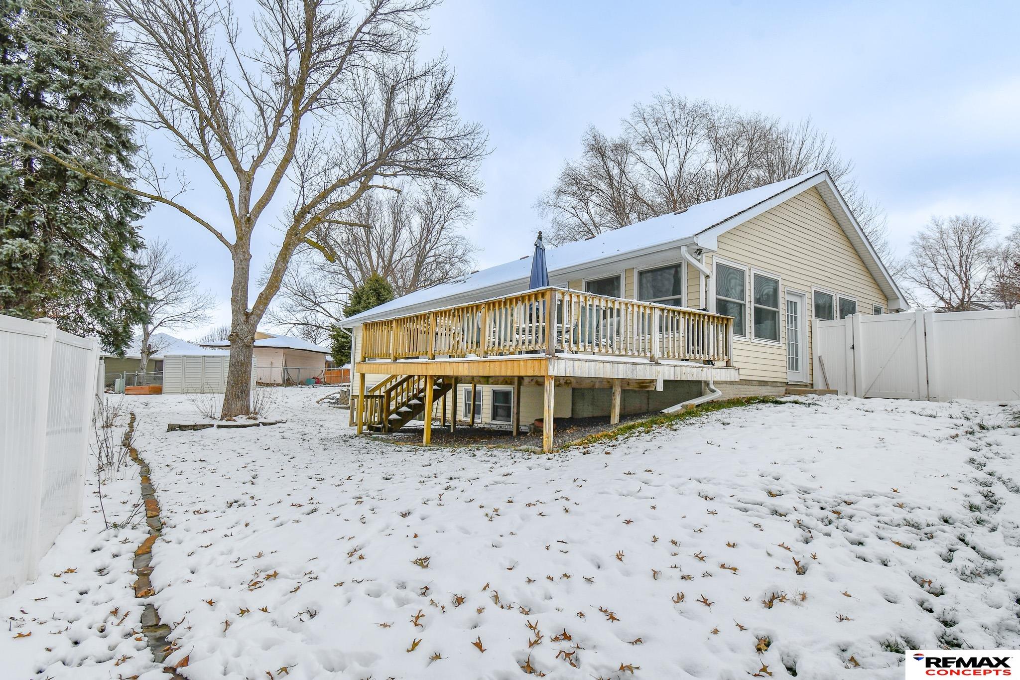 735 Summit Court