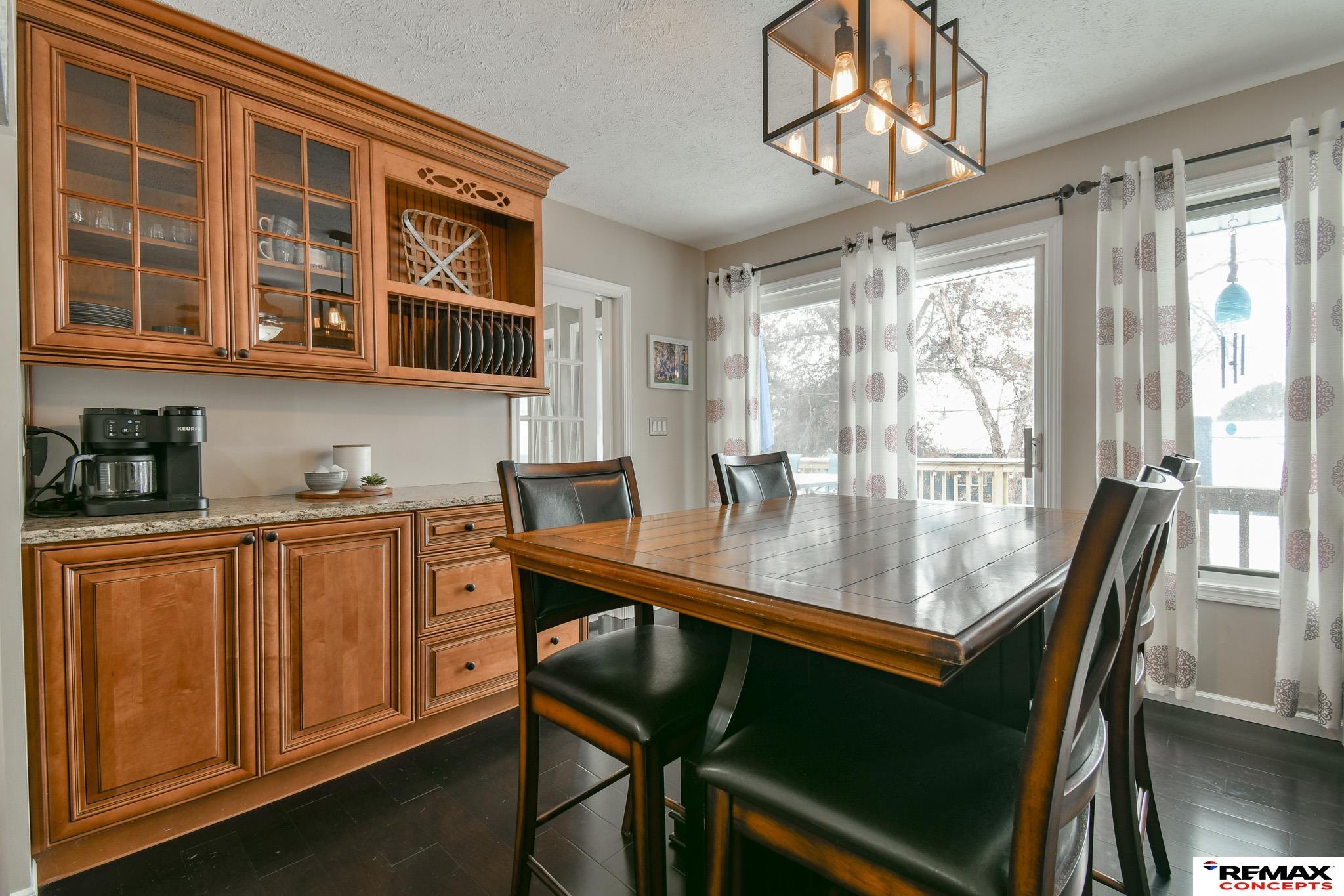 735 Summit Court