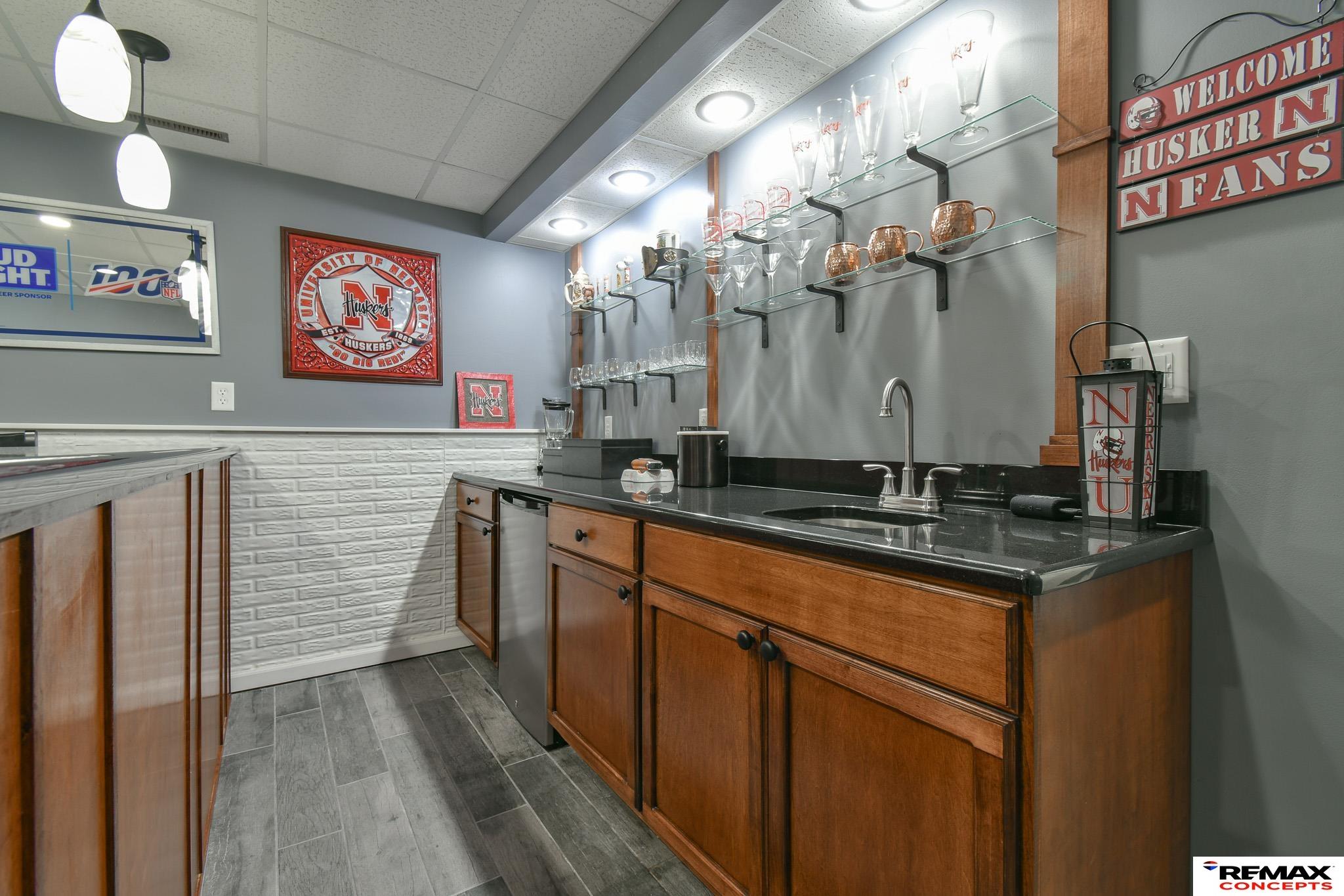 735 Summit Court