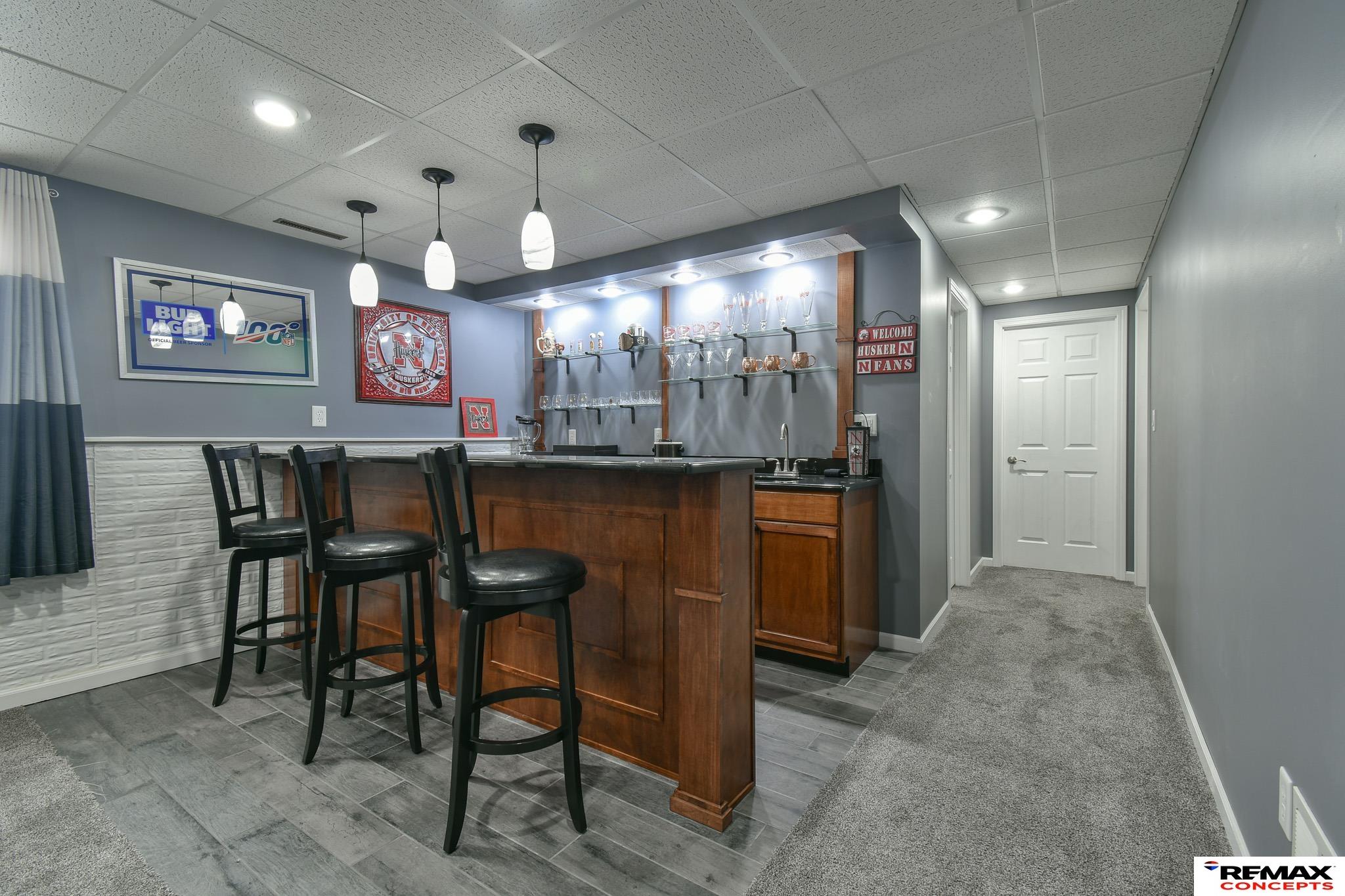 735 Summit Court