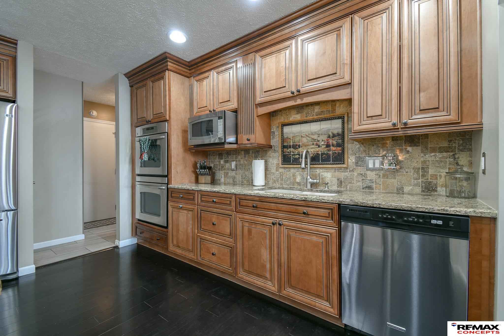 735 Summit Court