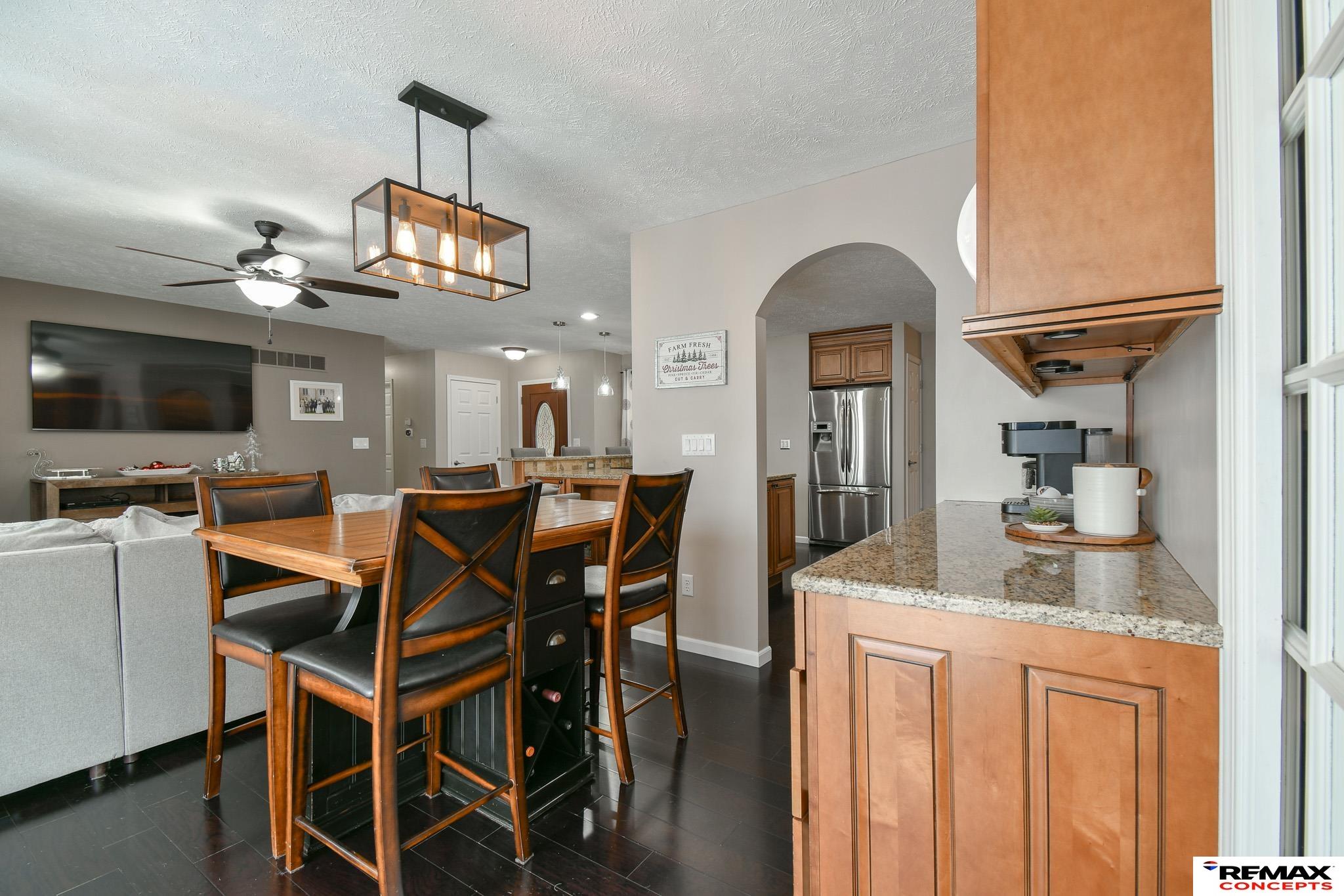 735 Summit Court