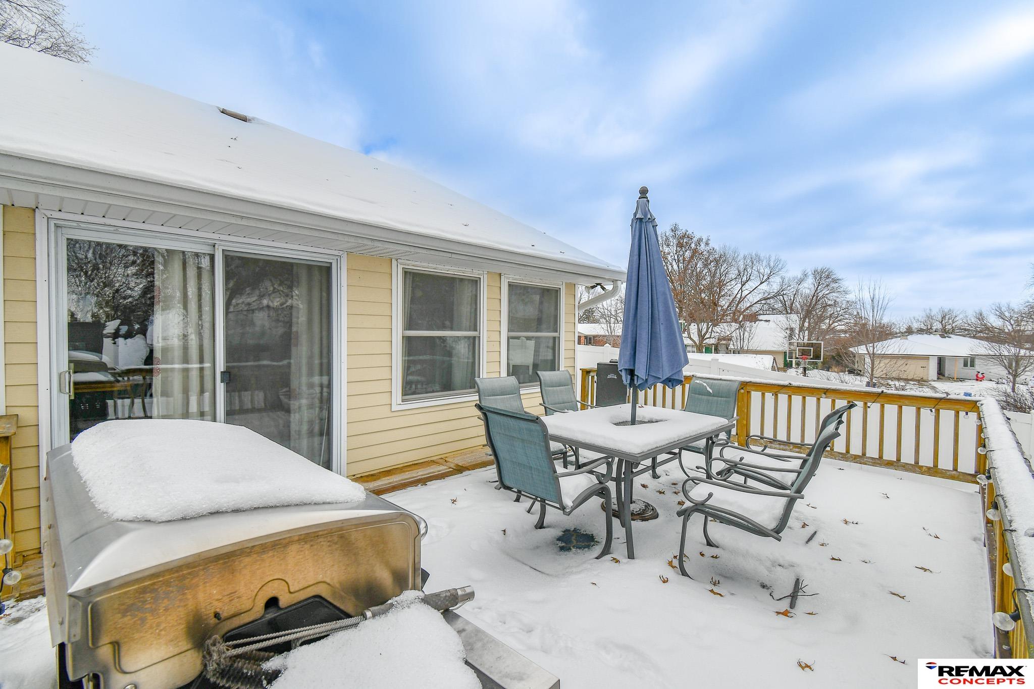 735 Summit Court