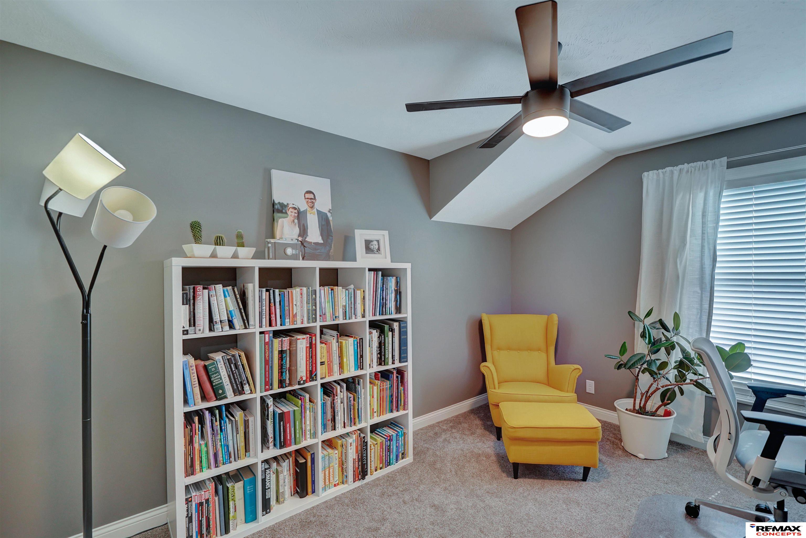 225 Knotty Pine Lane