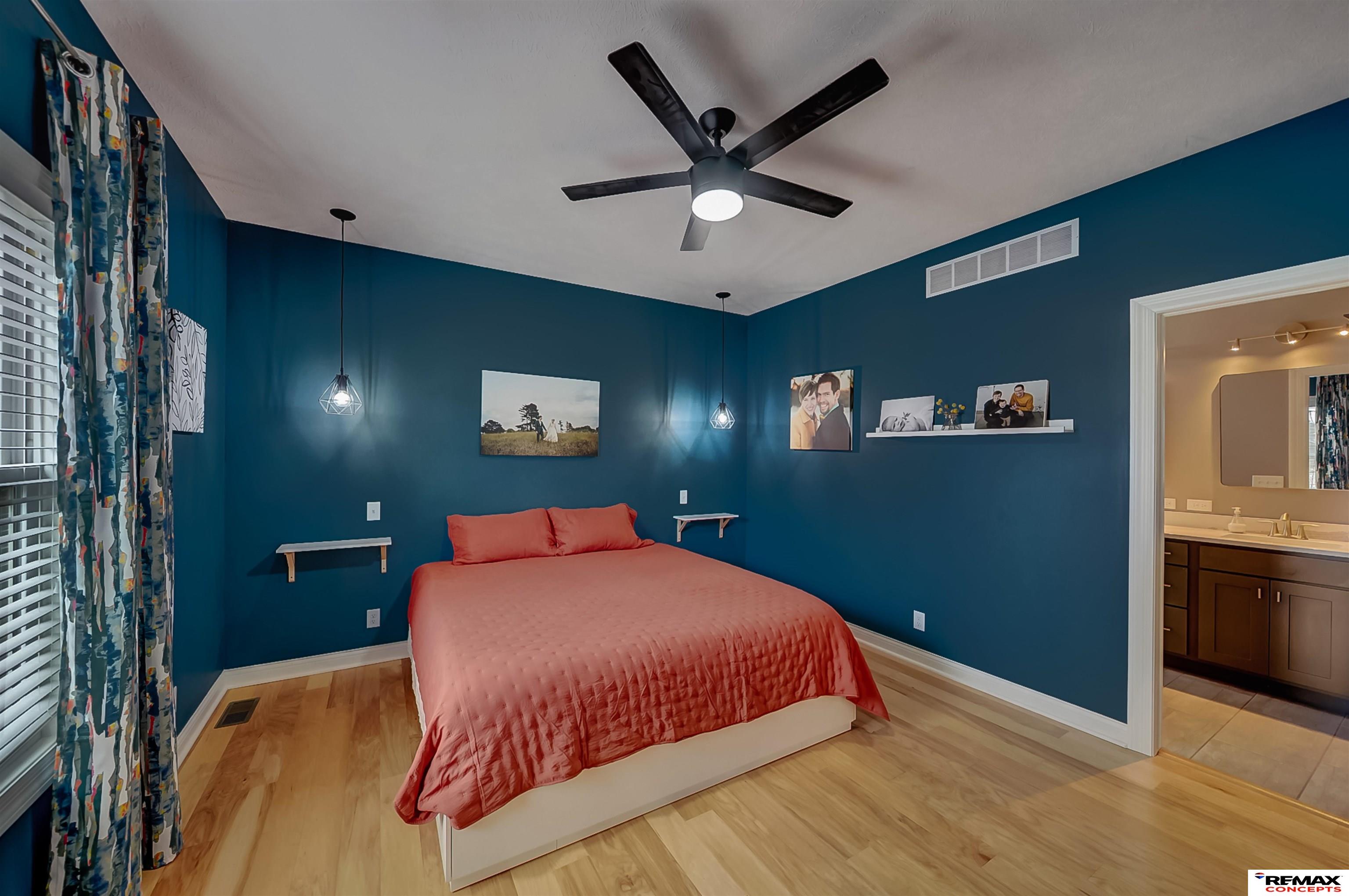 225 Knotty Pine Lane