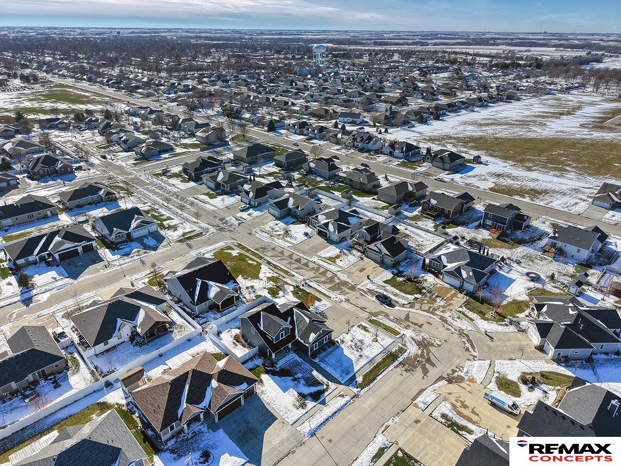 225 Knotty Pine Lane