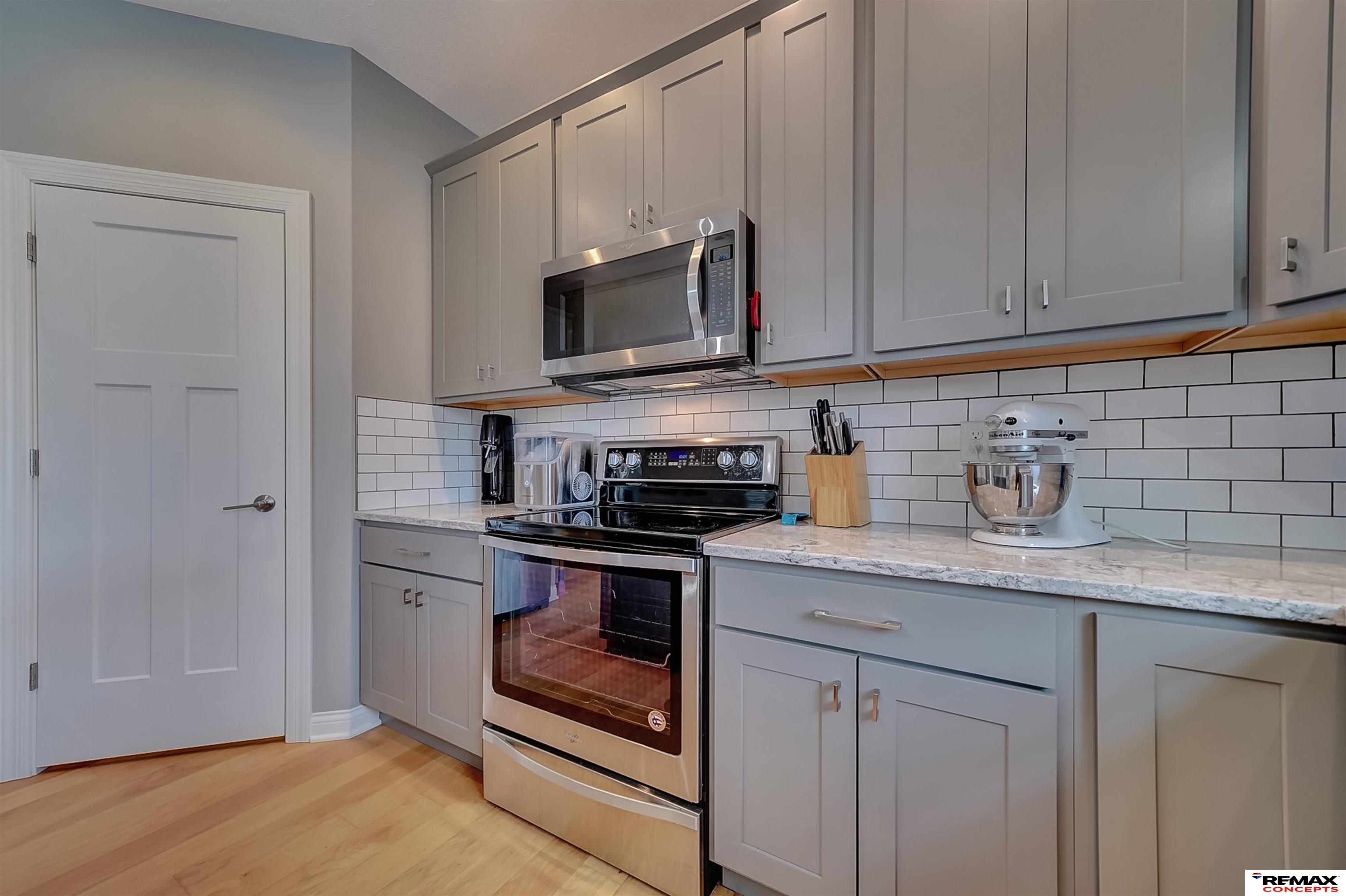 225 Knotty Pine Lane