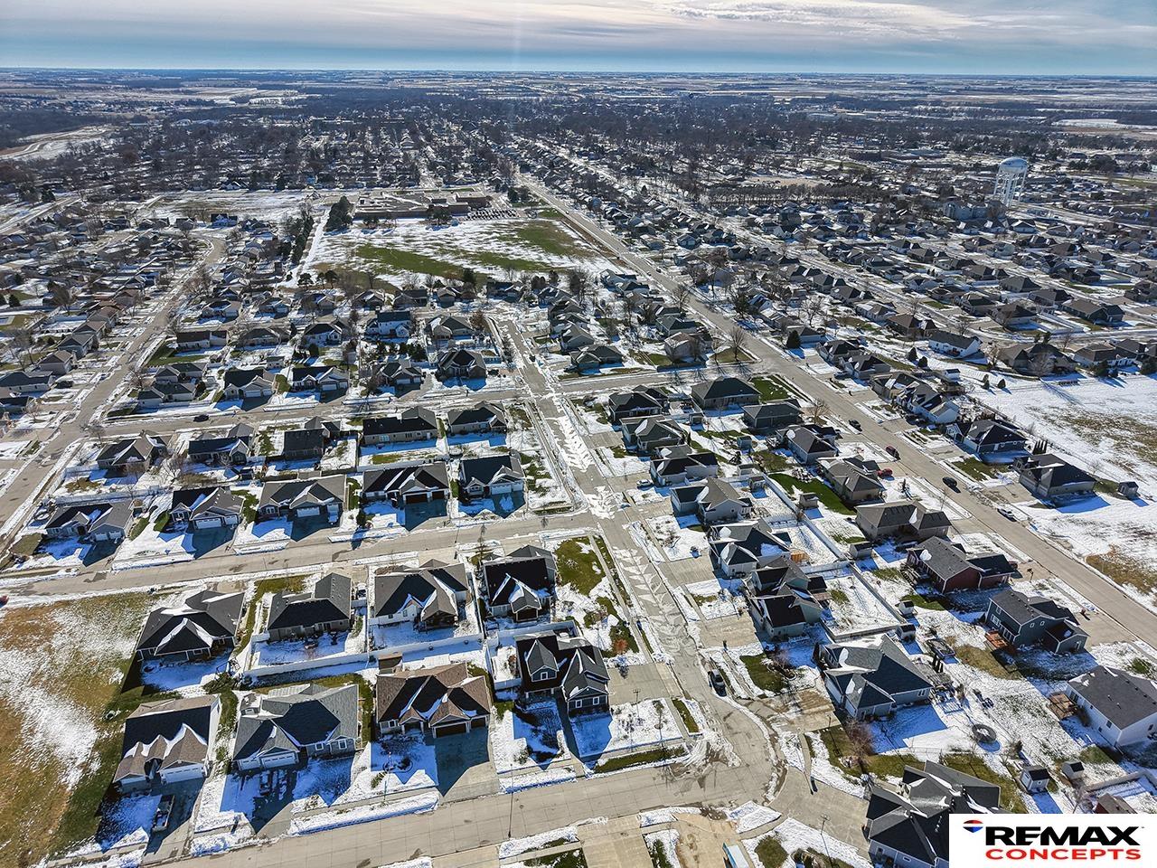 225 Knotty Pine Lane