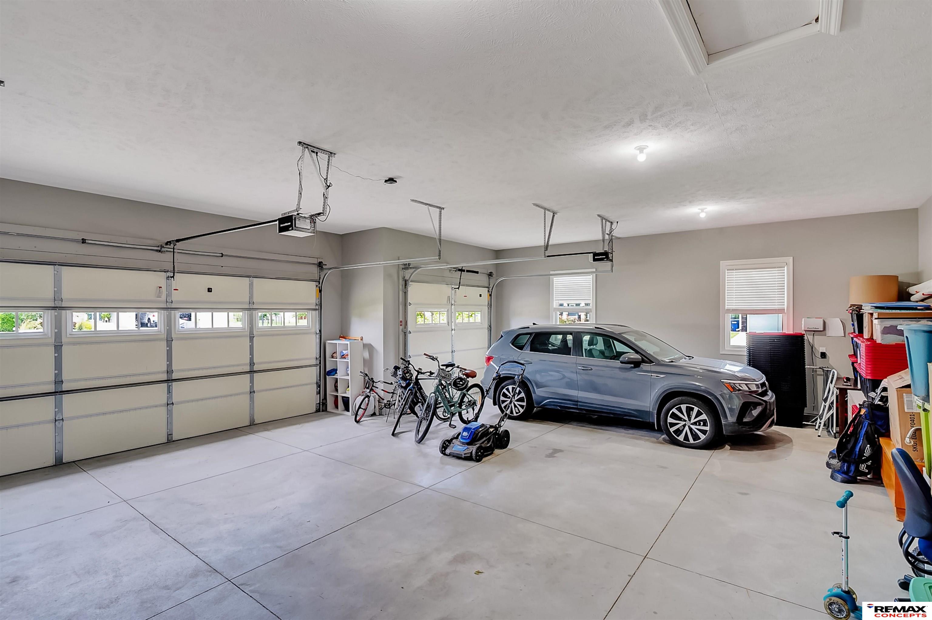 225 Knotty Pine Lane