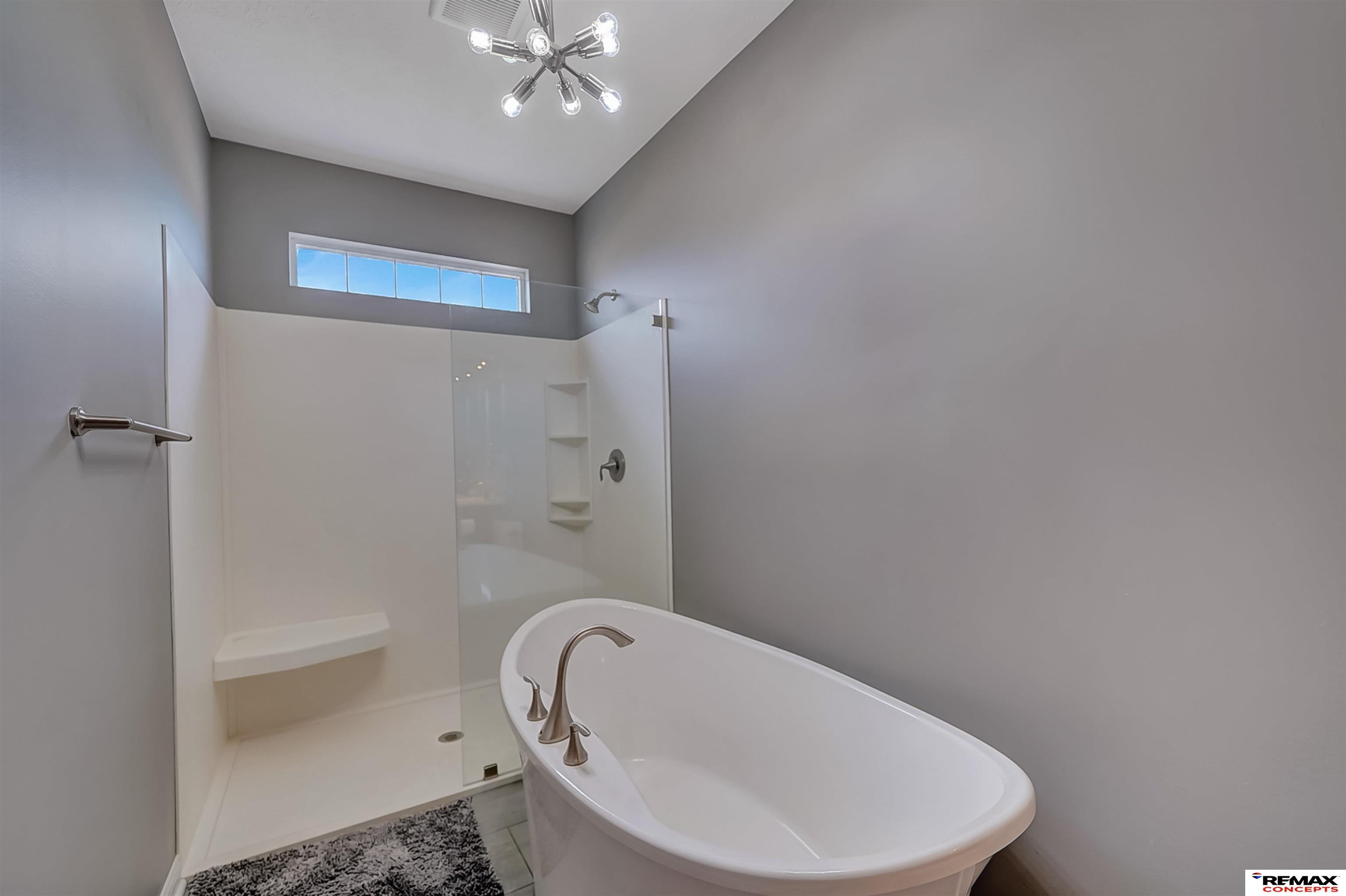 225 Knotty Pine Lane