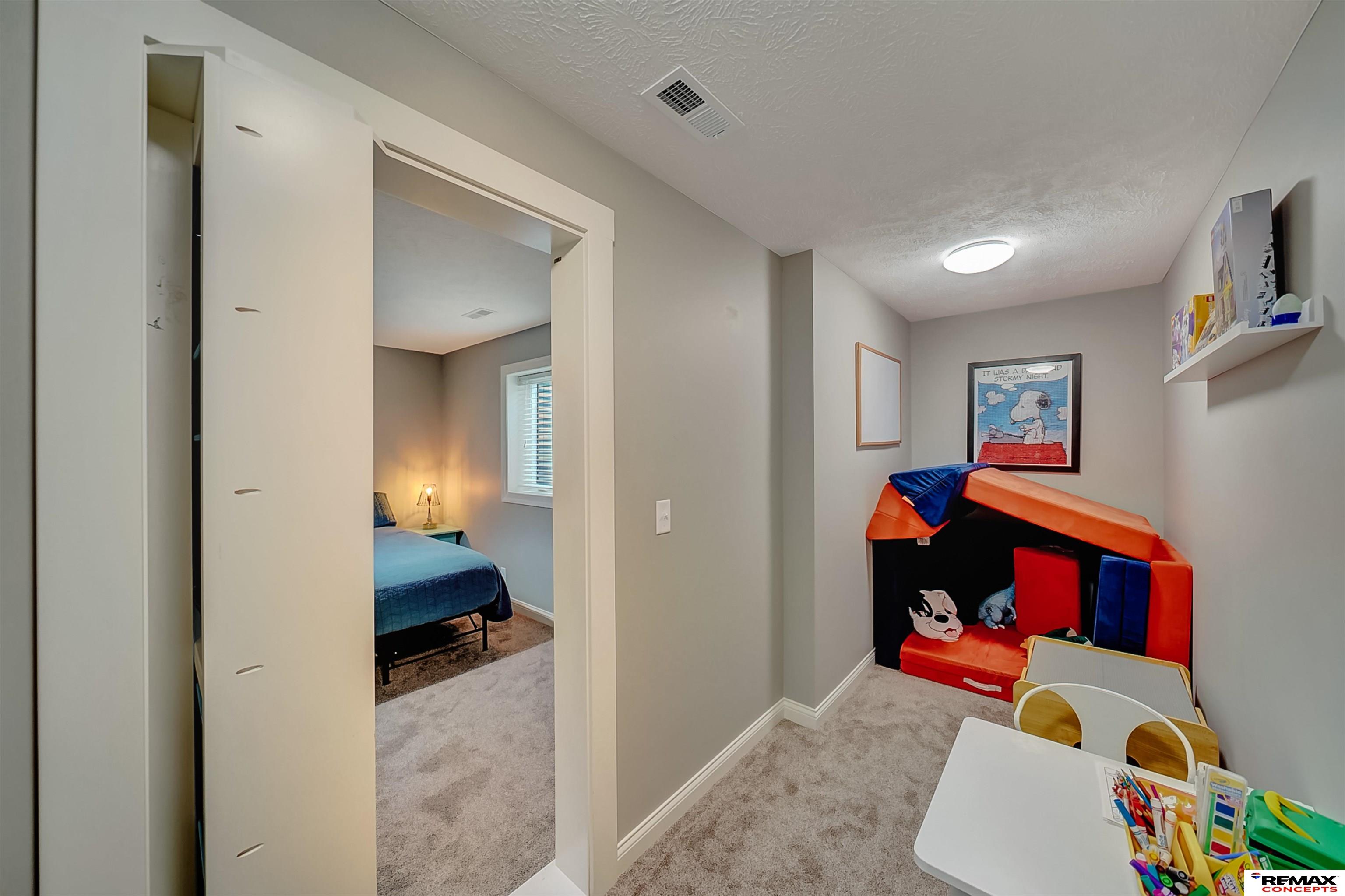 225 Knotty Pine Lane