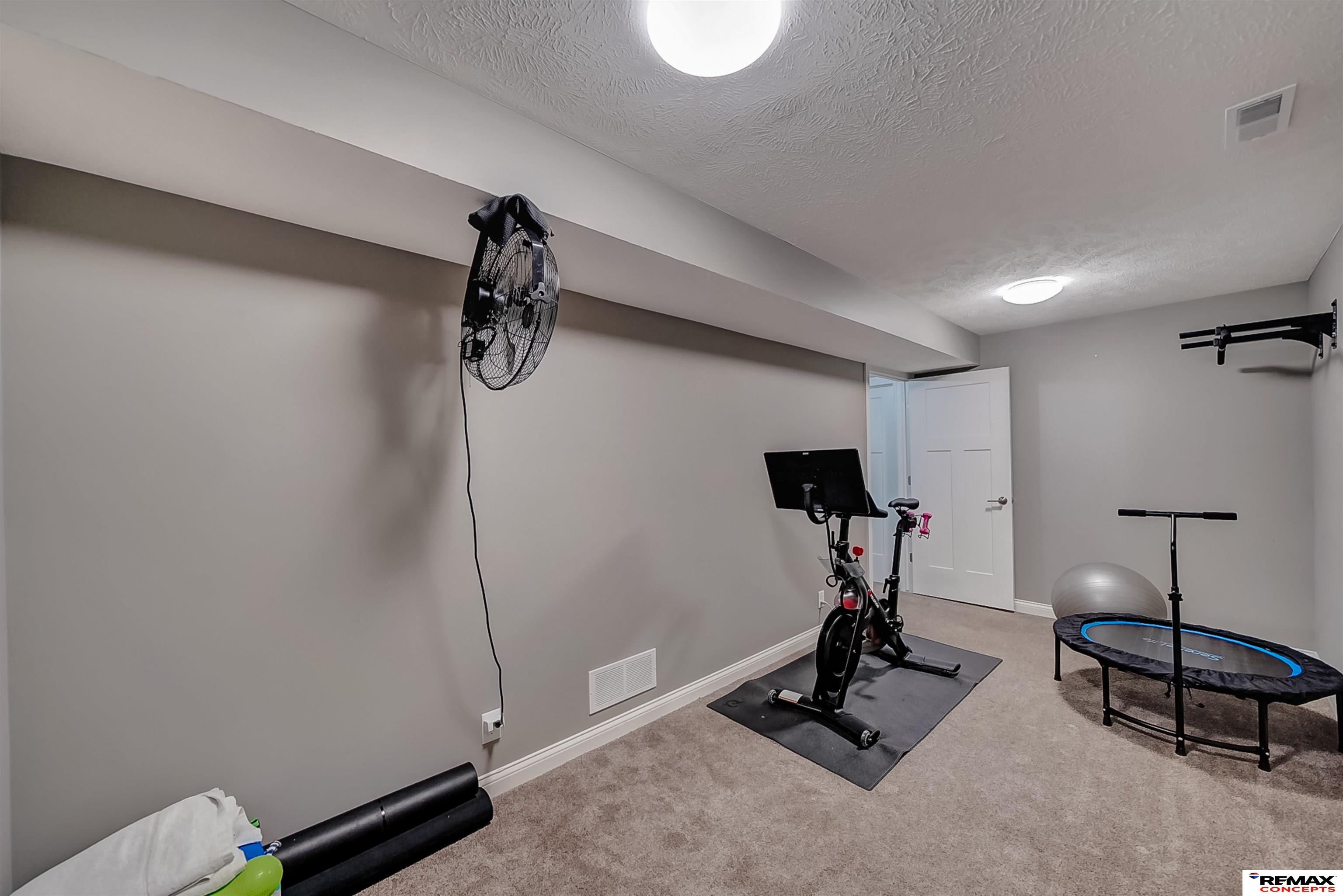 225 Knotty Pine Lane