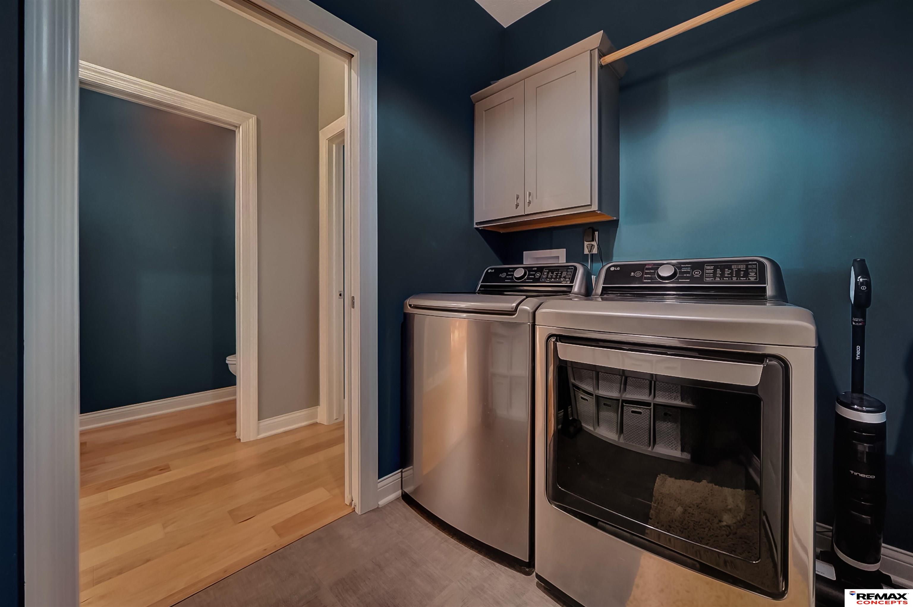 225 Knotty Pine Lane