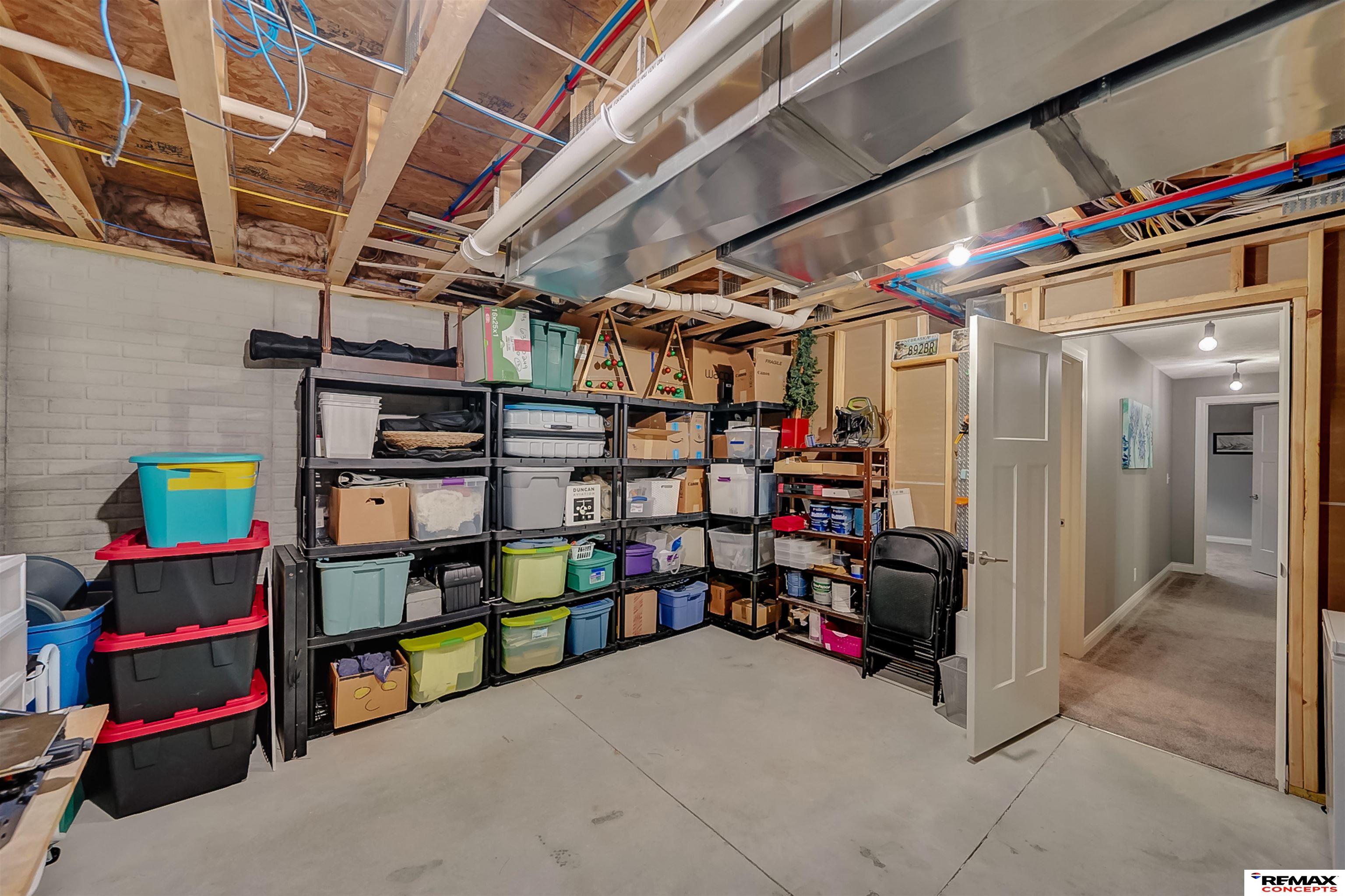 225 Knotty Pine Lane