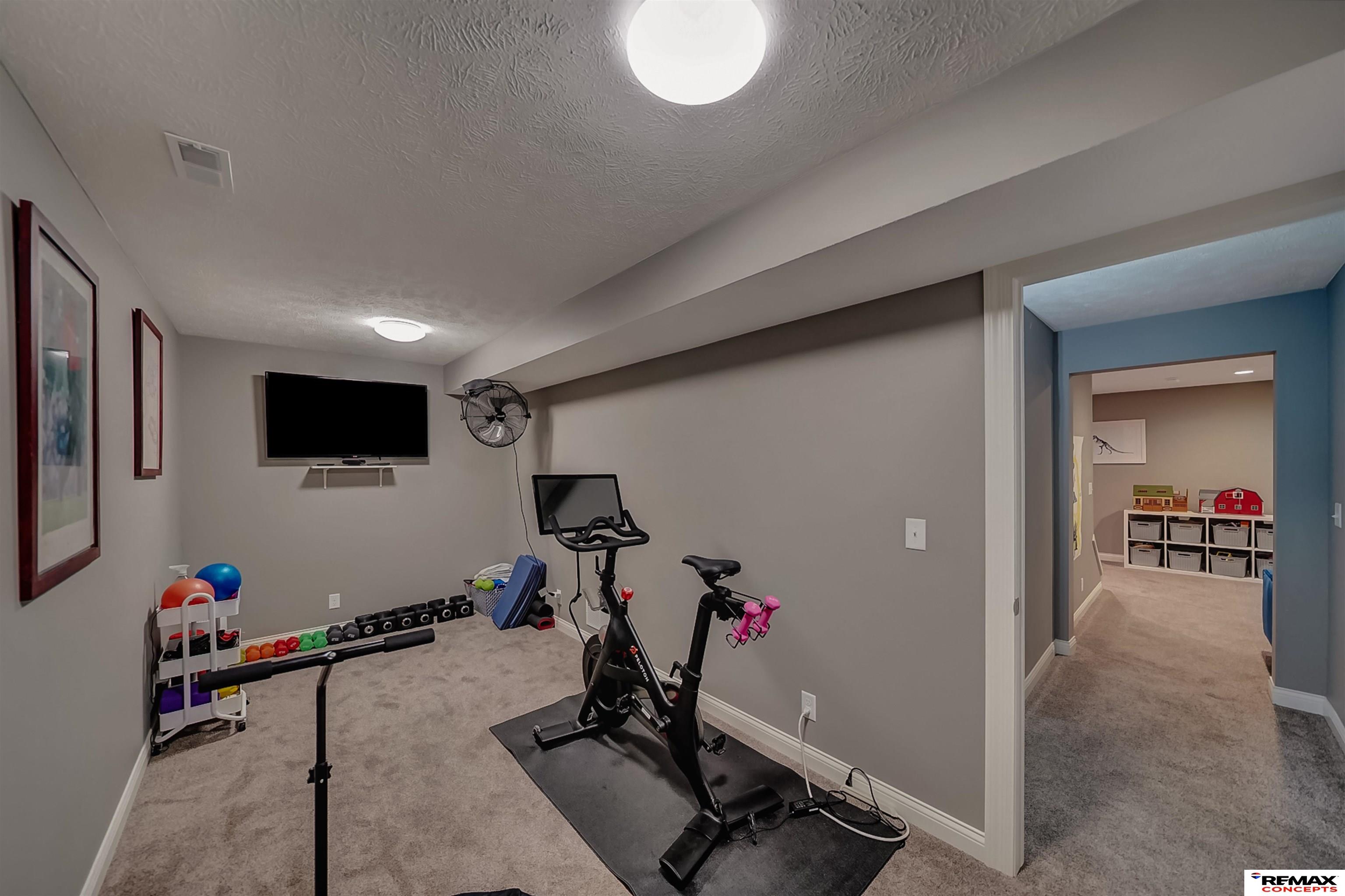 225 Knotty Pine Lane