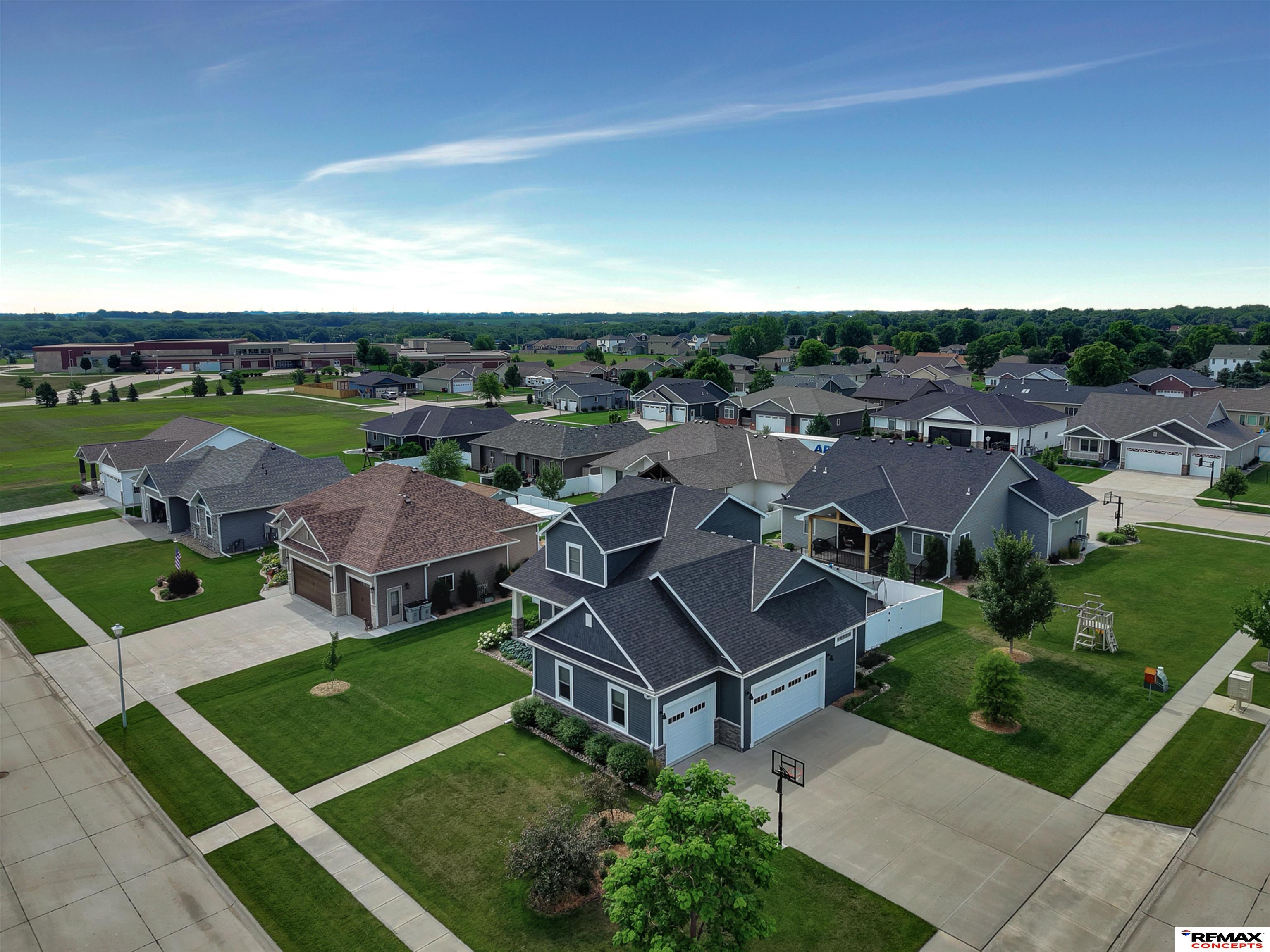 225 Knotty Pine Lane