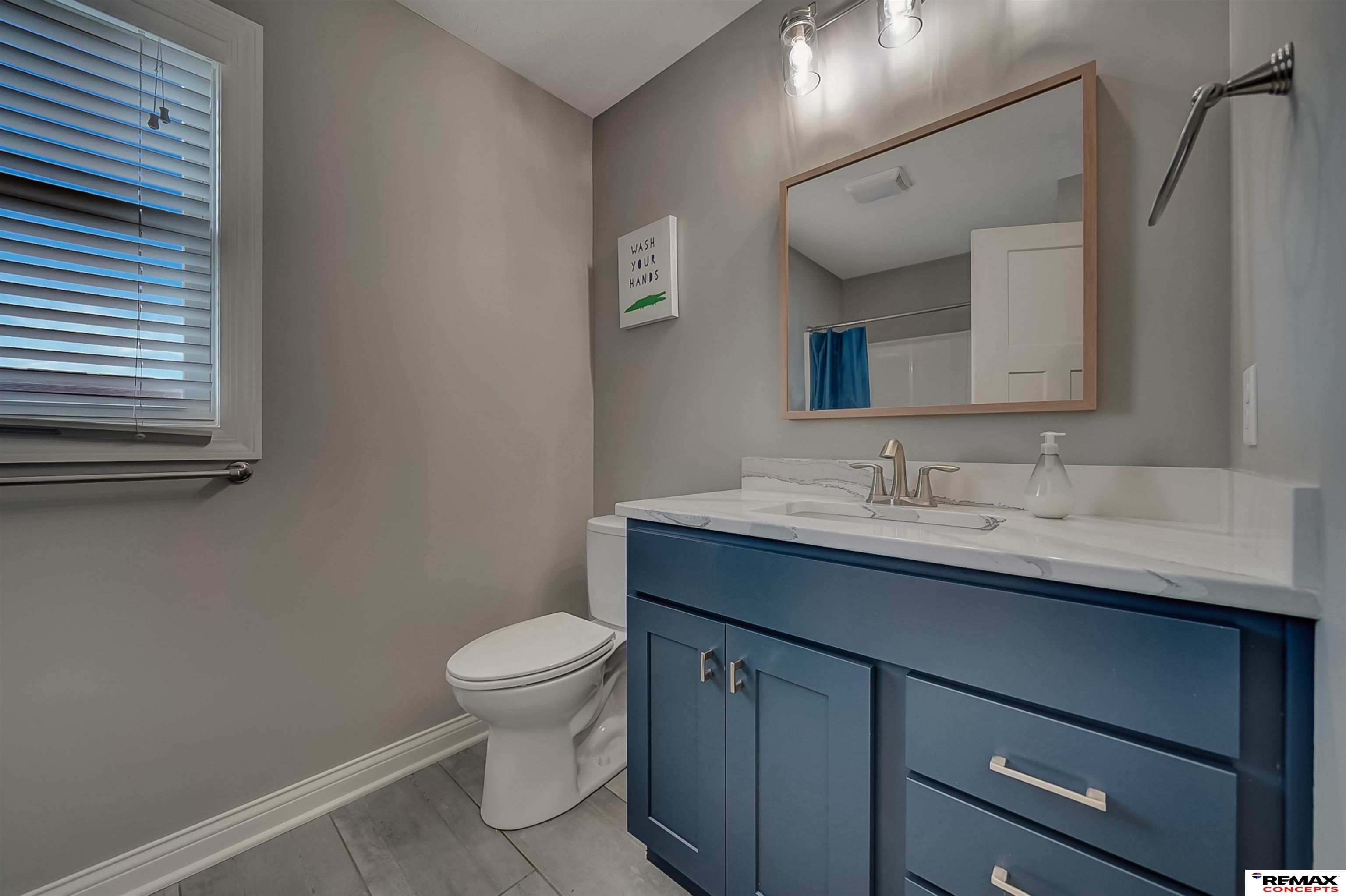 225 Knotty Pine Lane