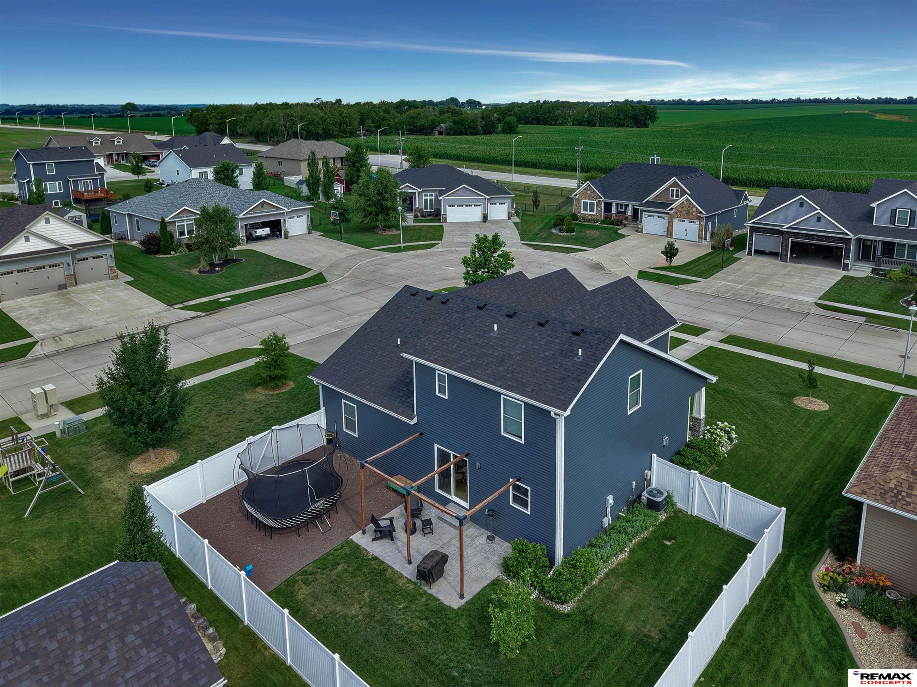 225 Knotty Pine Lane