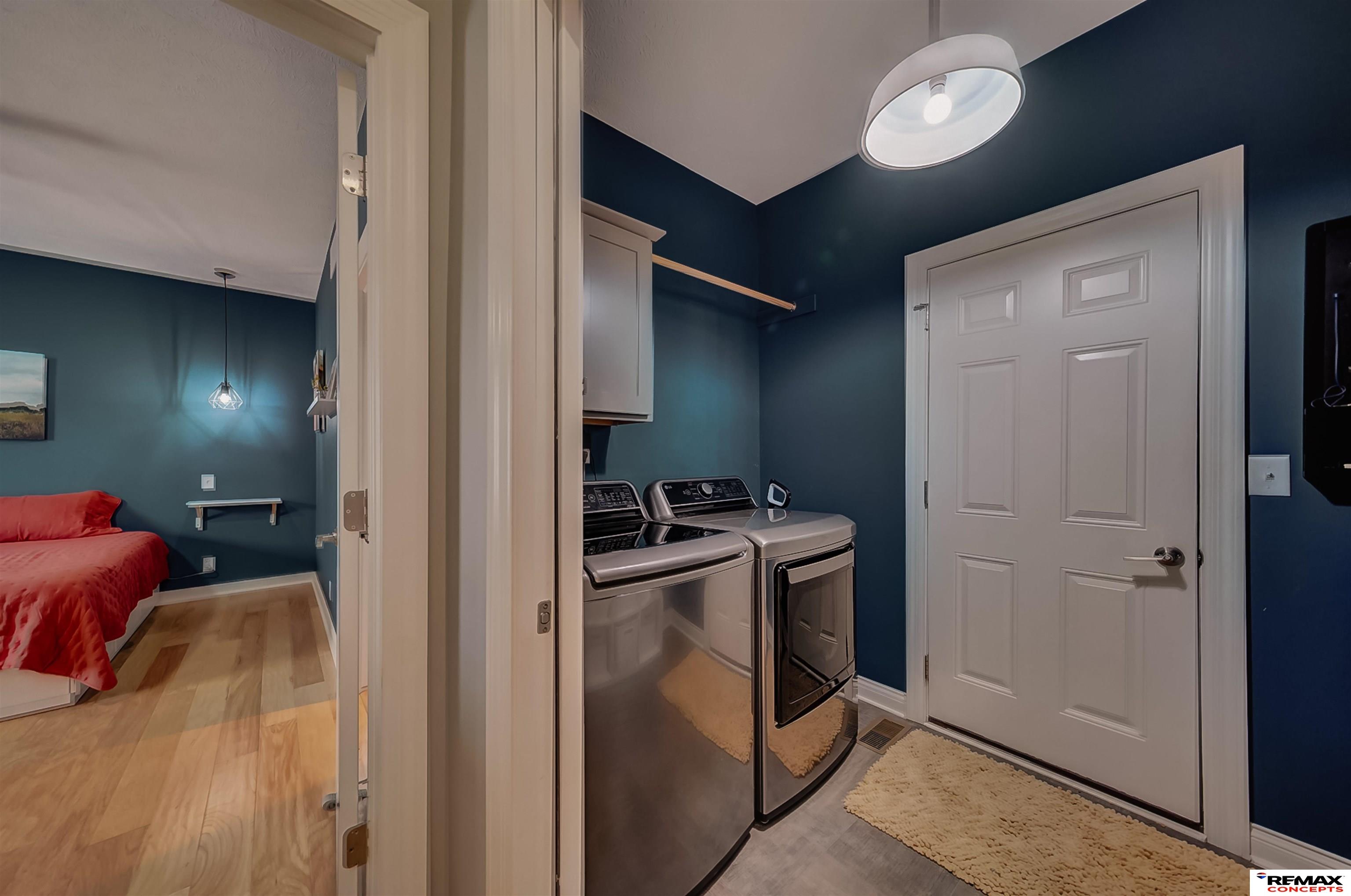 225 Knotty Pine Lane