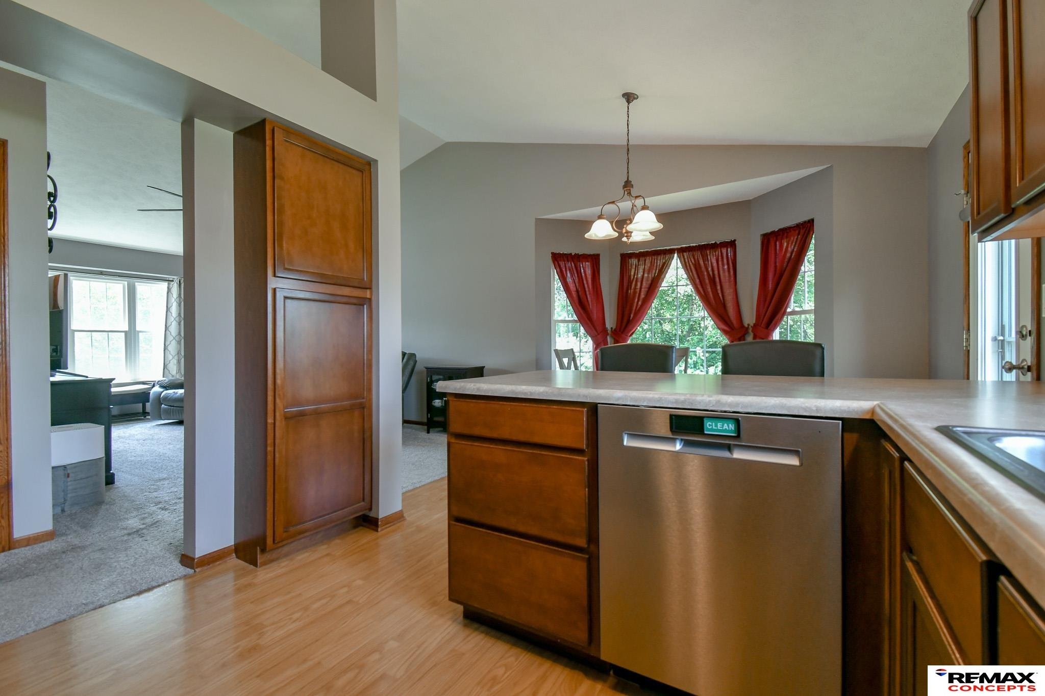 4548 W Ludwig Drive