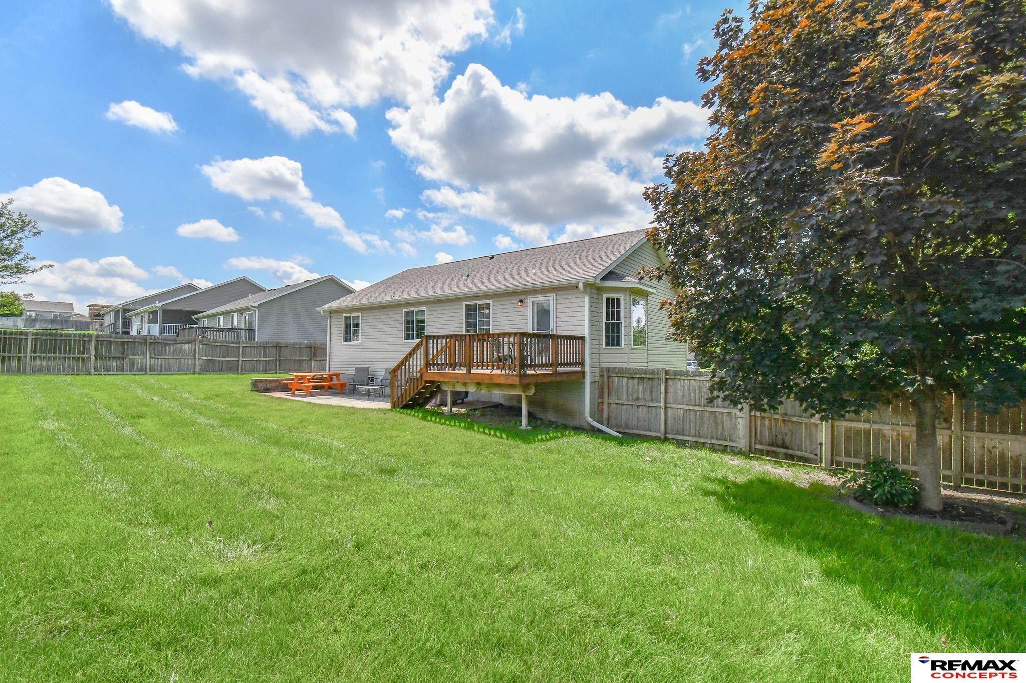 4548 W Ludwig Drive