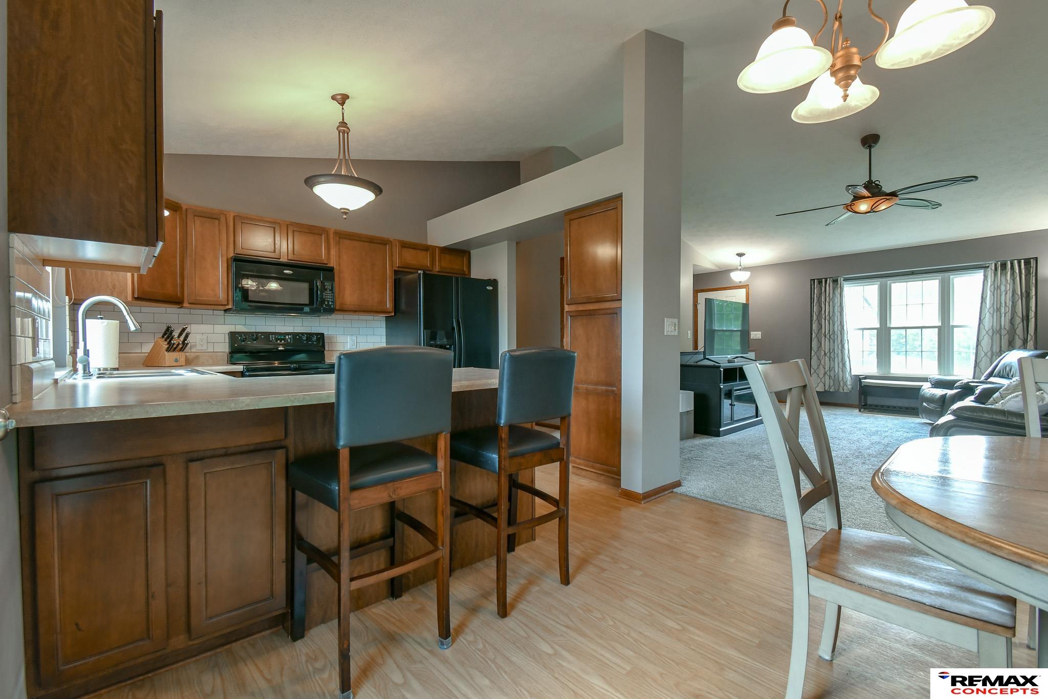 4548 W Ludwig Drive