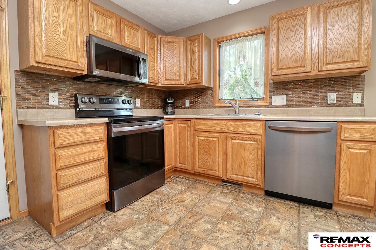 1123 Rainy River Bay