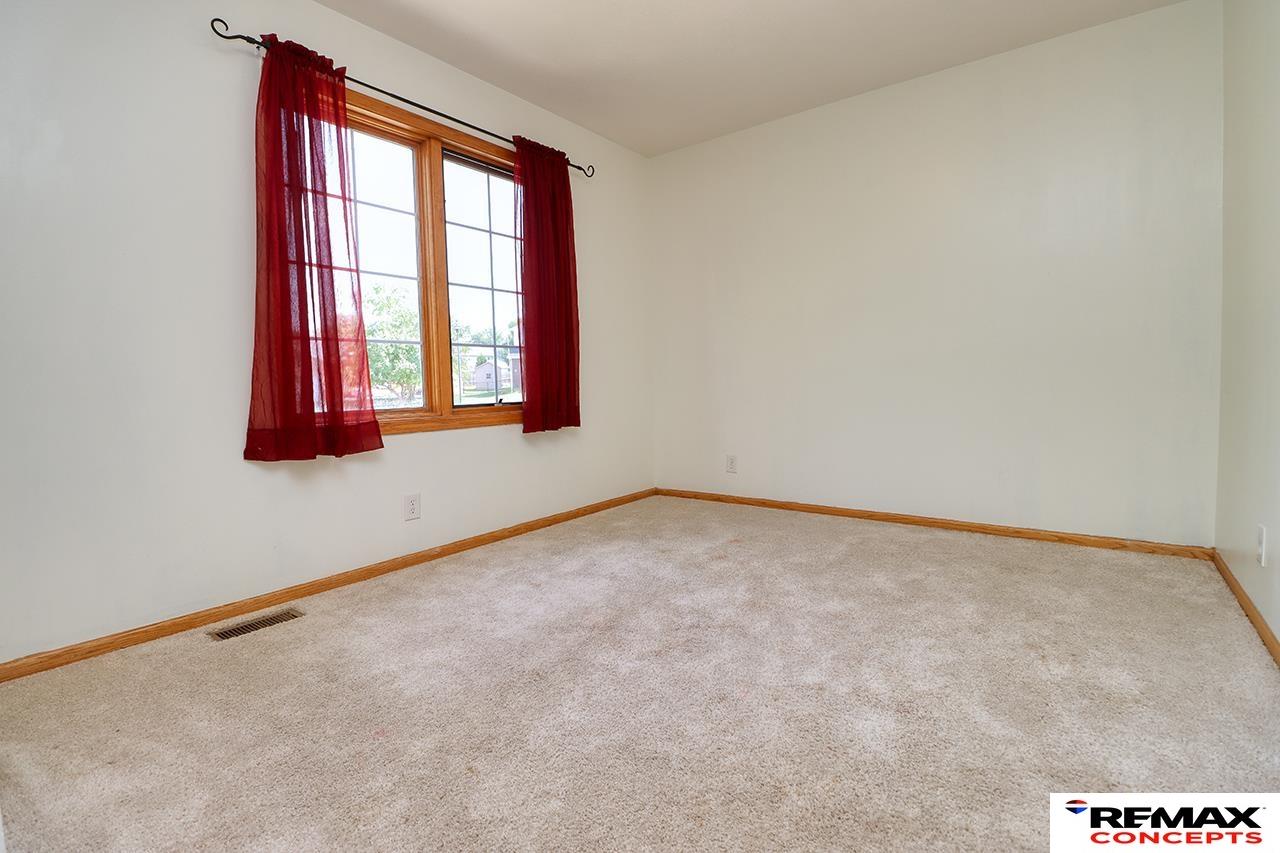 1123 Rainy River Bay