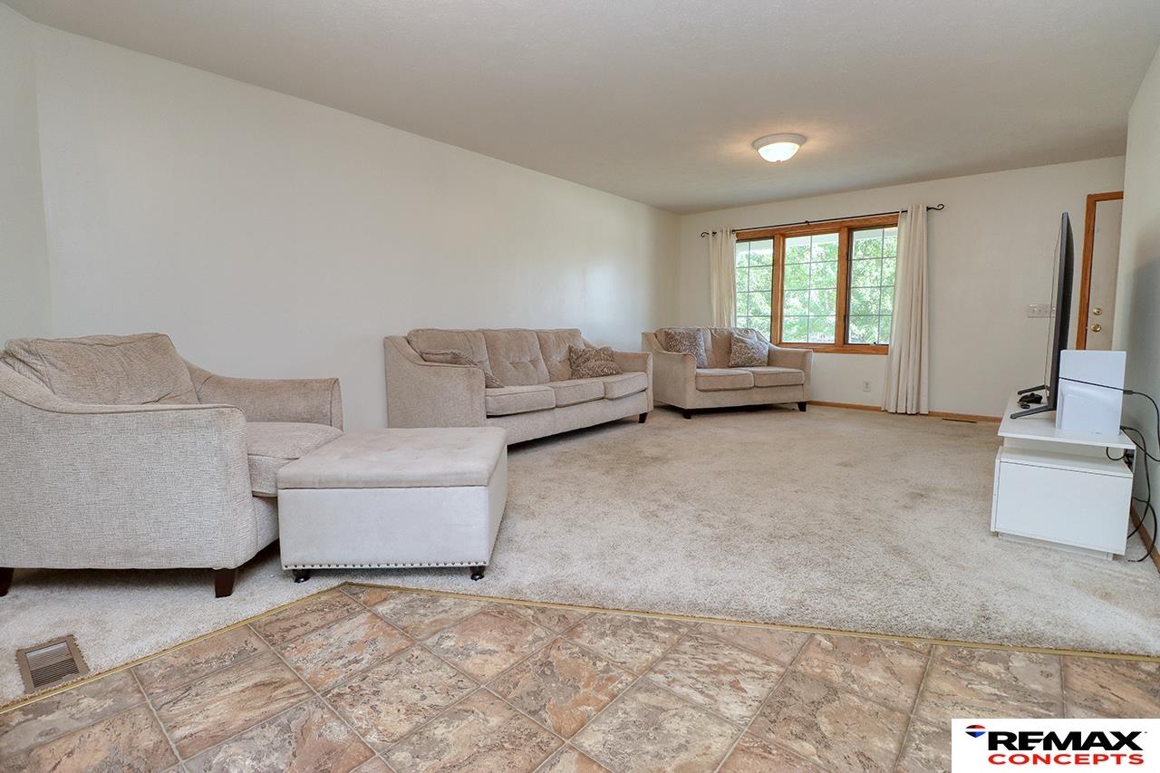 1123 Rainy River Bay
