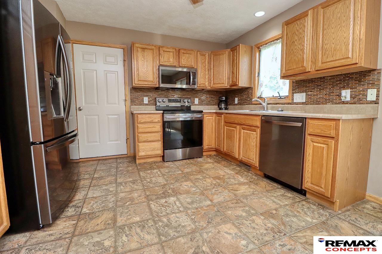 1123 Rainy River Bay