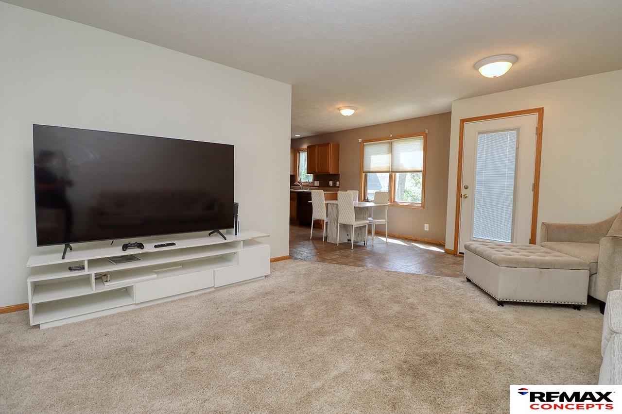 1123 Rainy River Bay