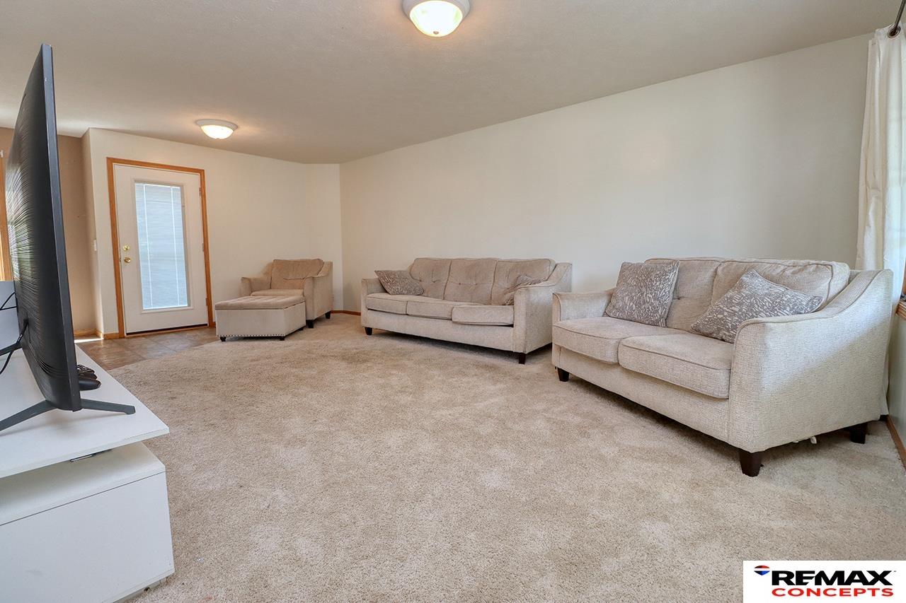 1123 Rainy River Bay