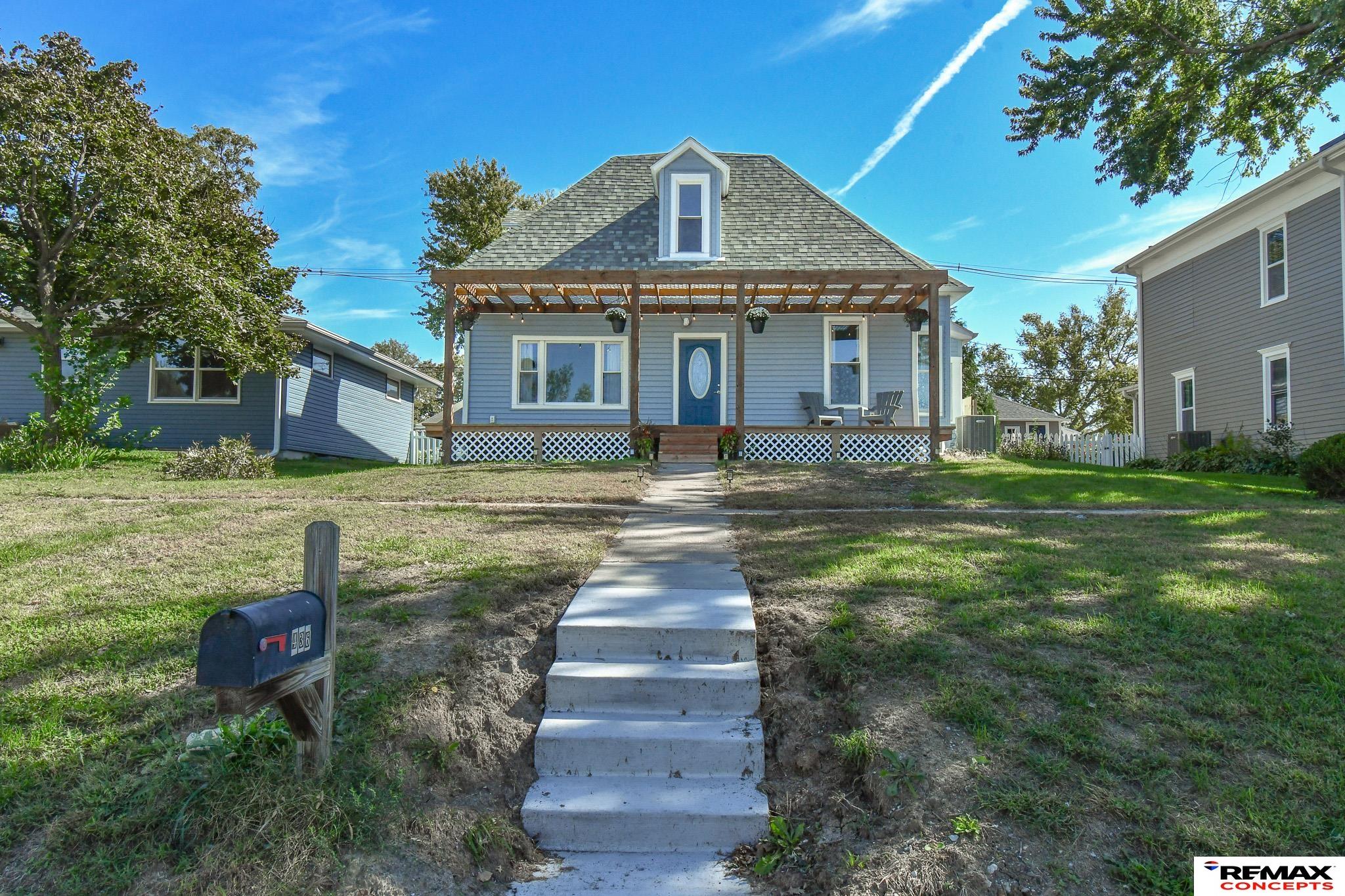436 S 1st Street