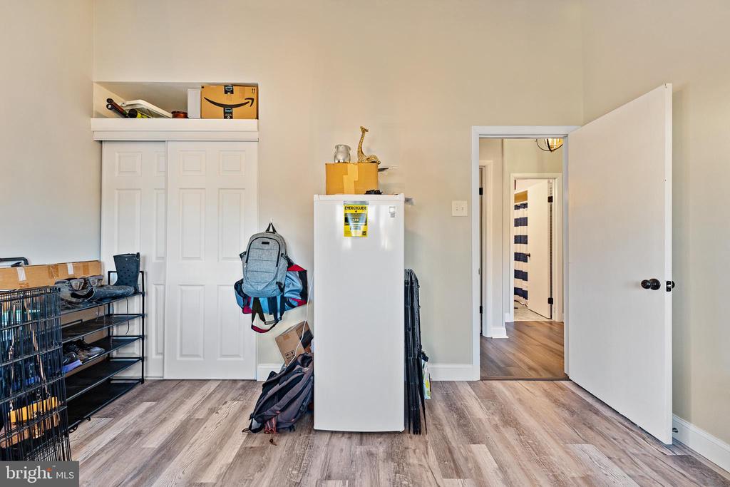 19 Avon Cir
